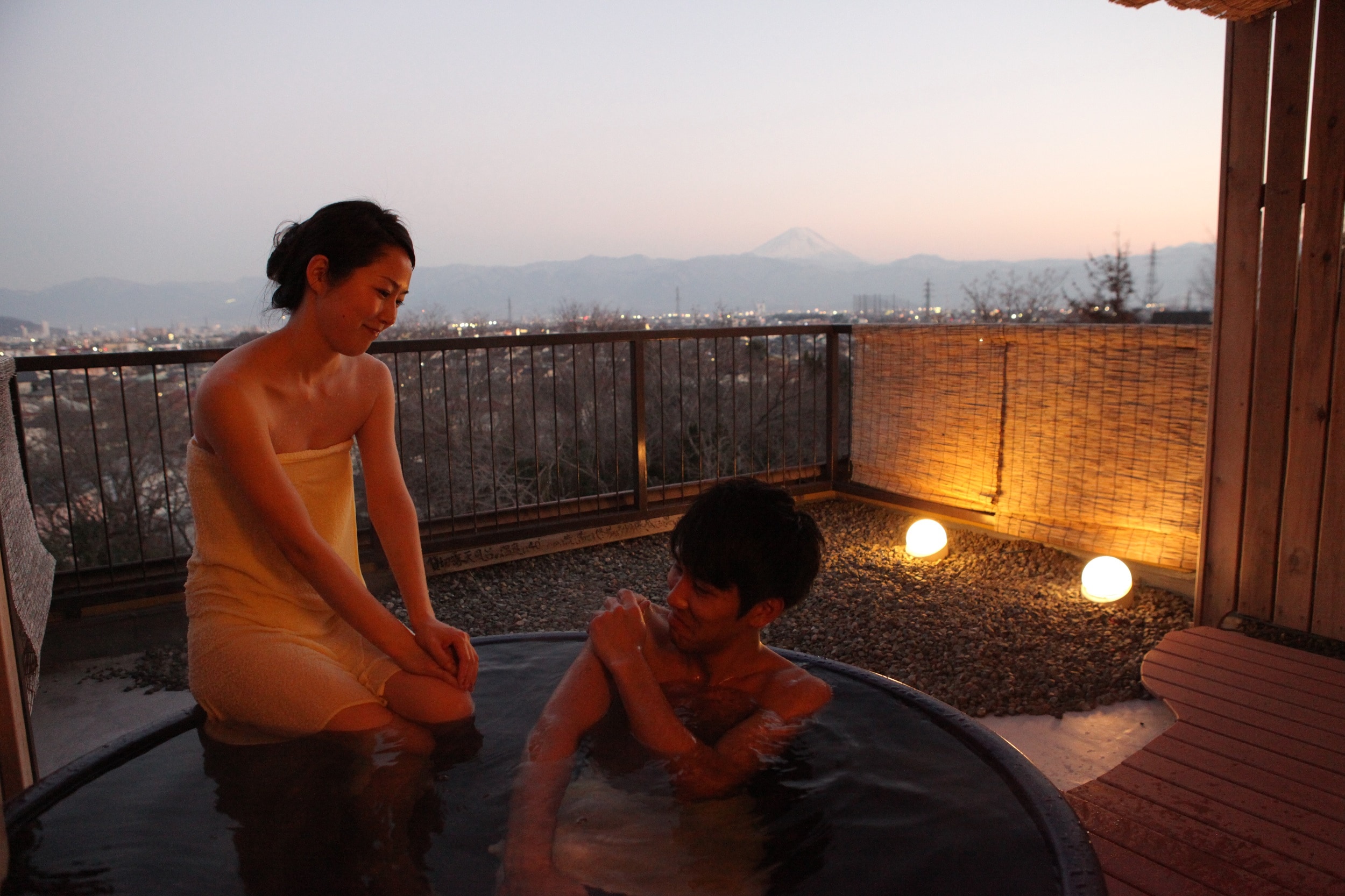 Enjoy the private open-air bath with two people! Enjoy your private time to the fullest ♪