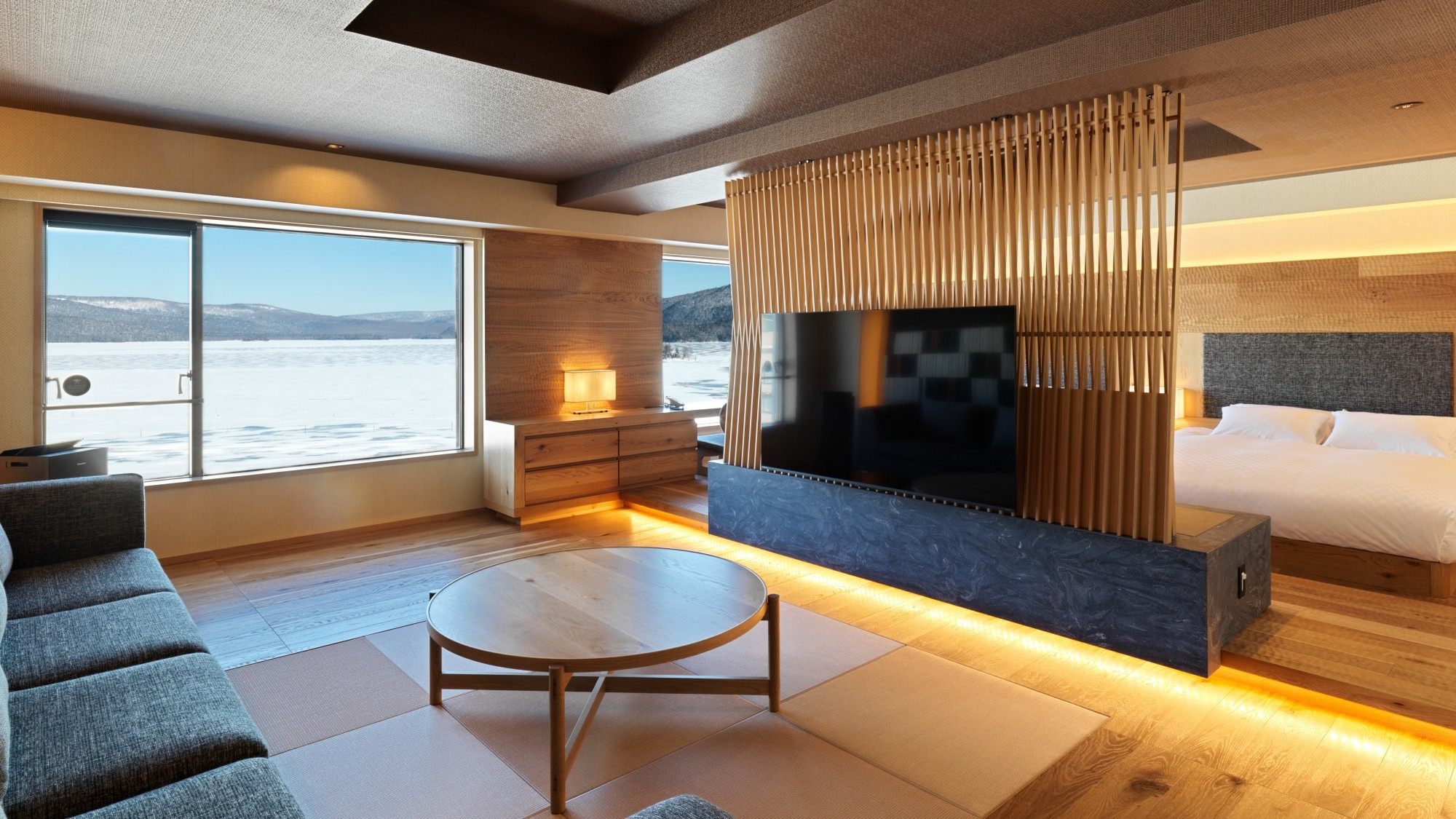 [Wings Building/Lake side] DX Japanese-Western room/Space with the theme of "Ainu life coexisting with nature" (image)