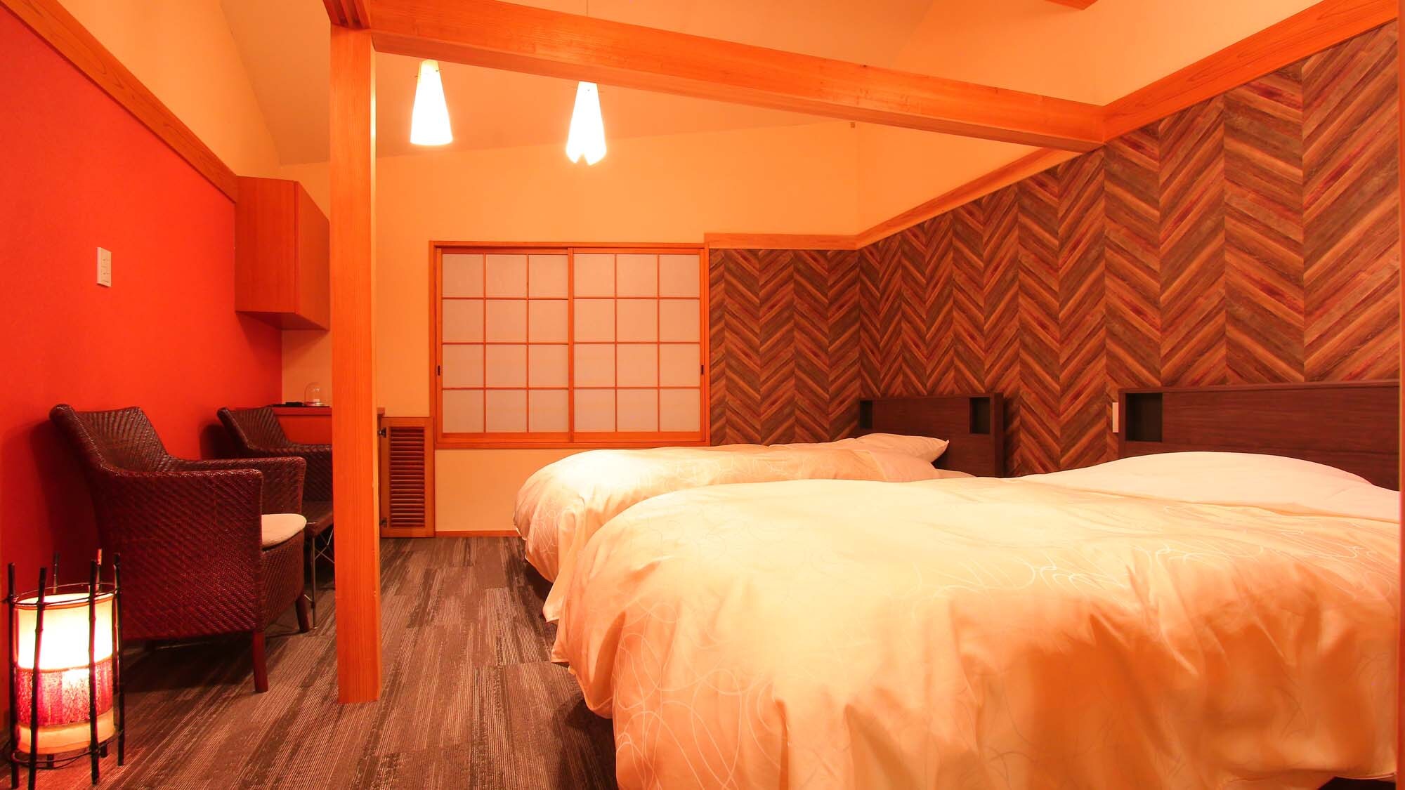[Example of a guest room on the second floor] Perfect for couples! A relaxing Japanese-Western style room.