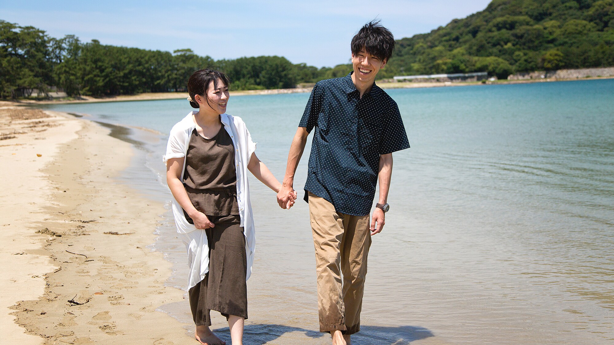You can have a good time just by walking along the beach