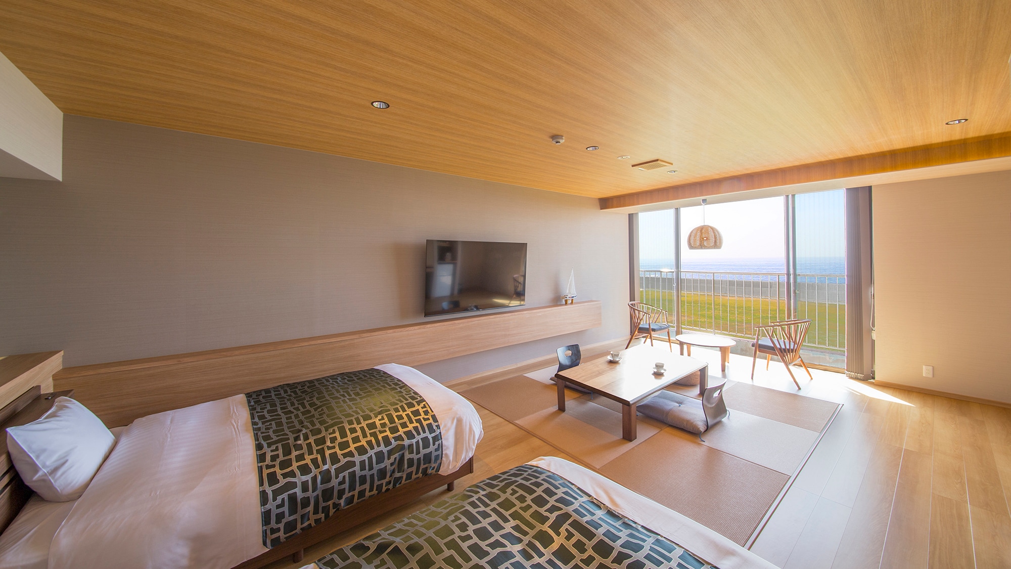 <Renewed in November 2022> [Special Japanese-Western room with observation bus] 50 square meters | Spacious ocean view guest room