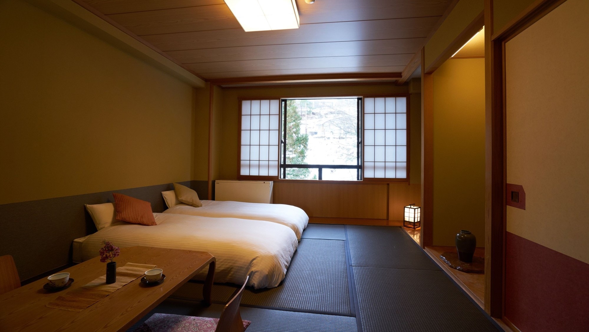 [Club Room] A Japanese-style room with two low beds. All guest rooms are non-smoking, enjoying the clear air of Zao