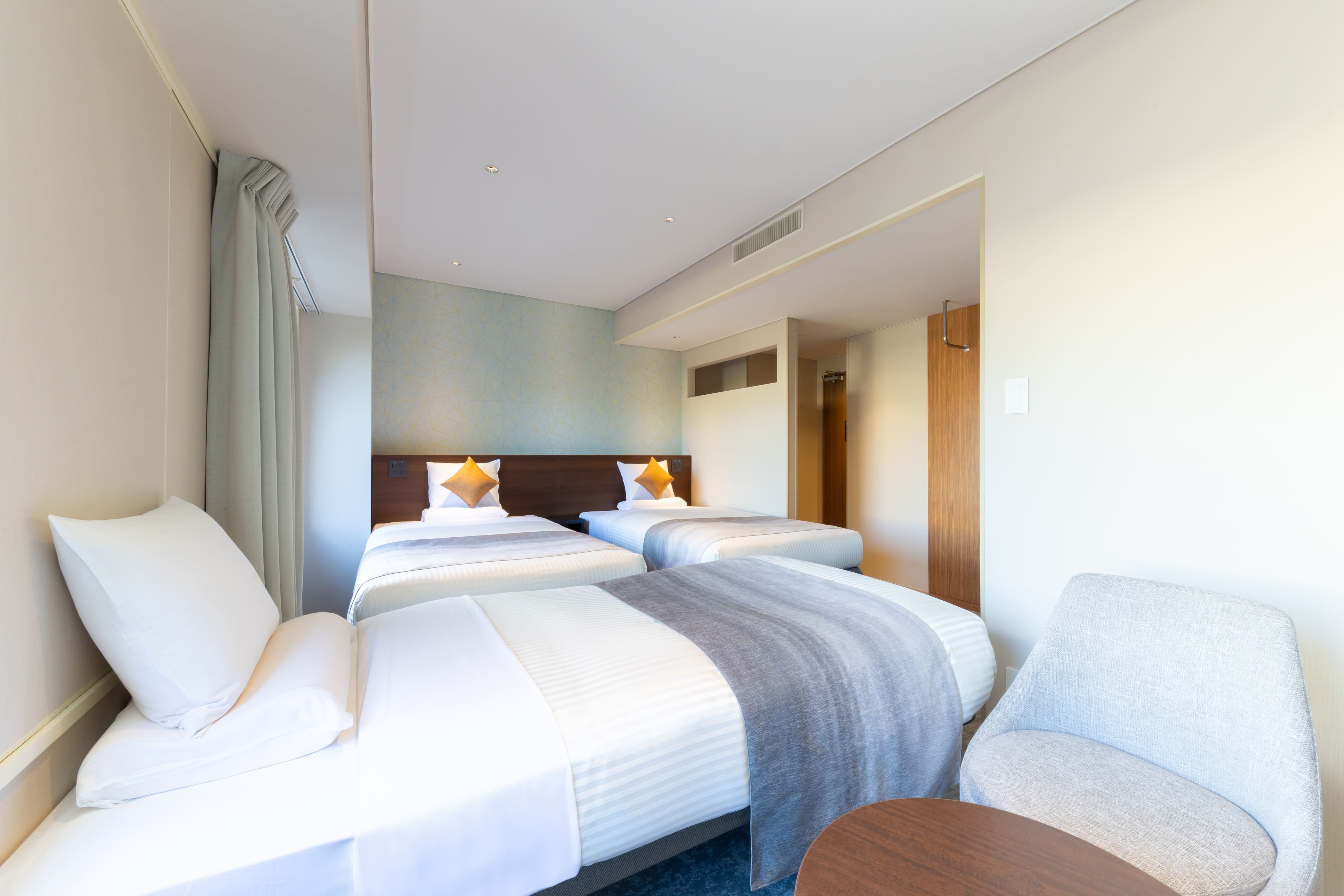 【2025년 객실 리뉴얼! 】 디럭스 트윈 엑스트라 베드 추가 3명 사용