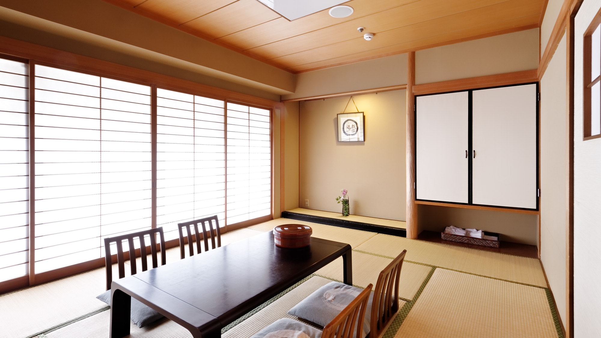 Kamar bergaya Jepang 10 tikar tatami