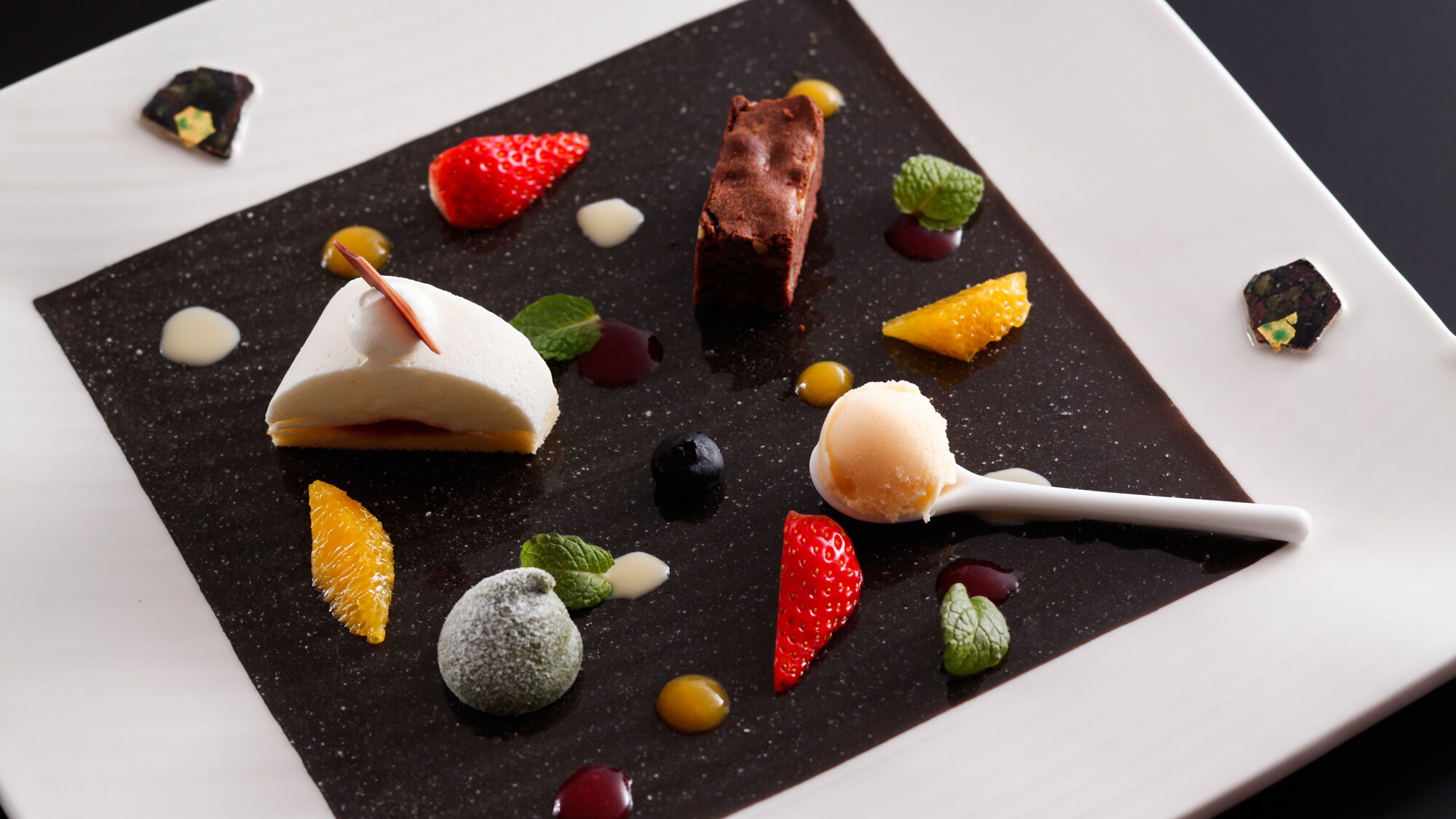 โรงแรมแบบกรุ๊ป "The Shiroyama Terrace Tsuyama Villa | Chef's Dining Sakura" อาหารค่ำแบบไคเซกิ (ภาพ)