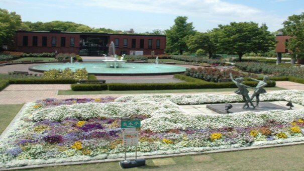 [Ishibashi Cultural Center] About 10 minutes by car from the hotel