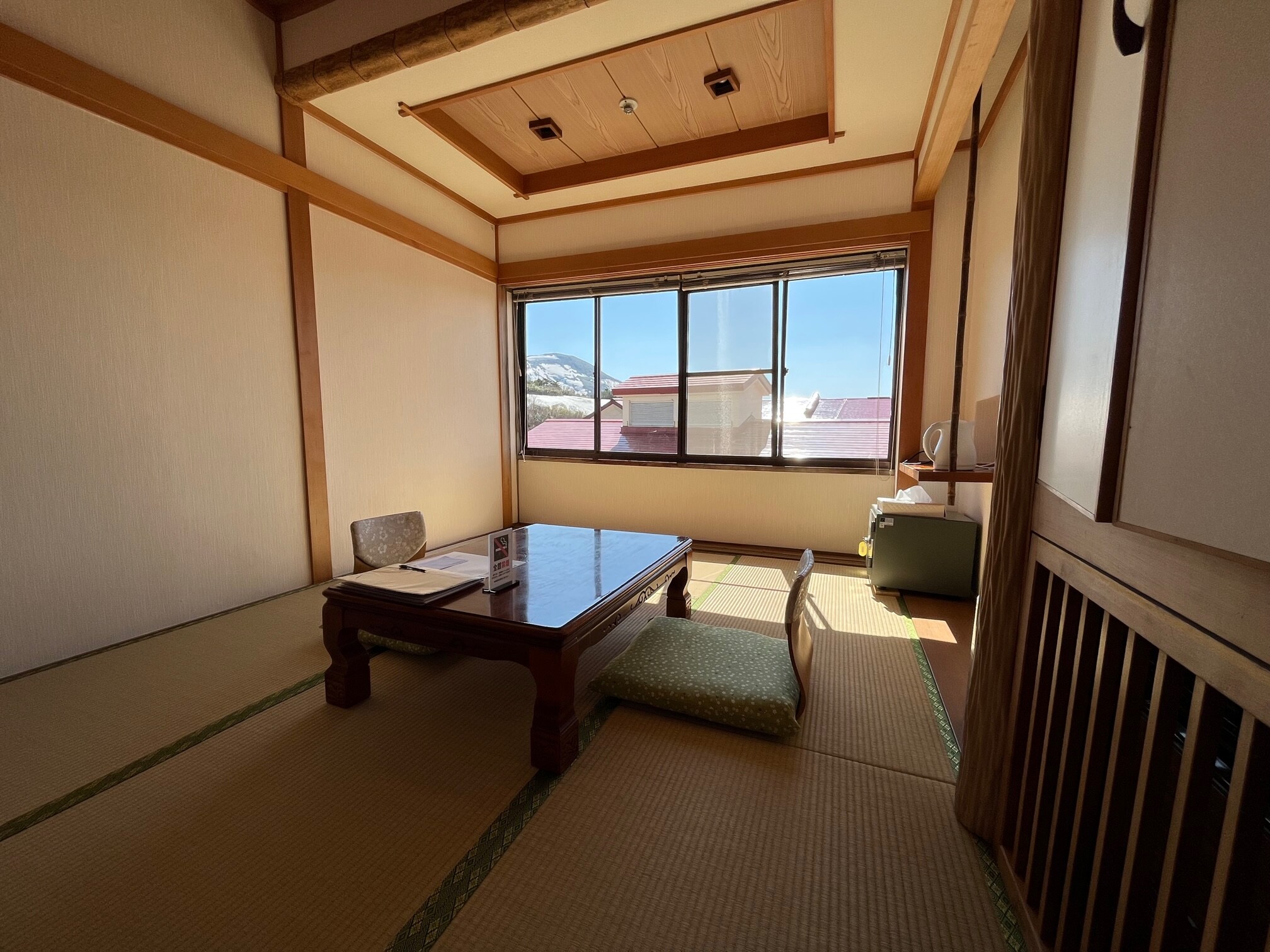 Unkaisou, 2nd floor, west side, 6 tatami mats