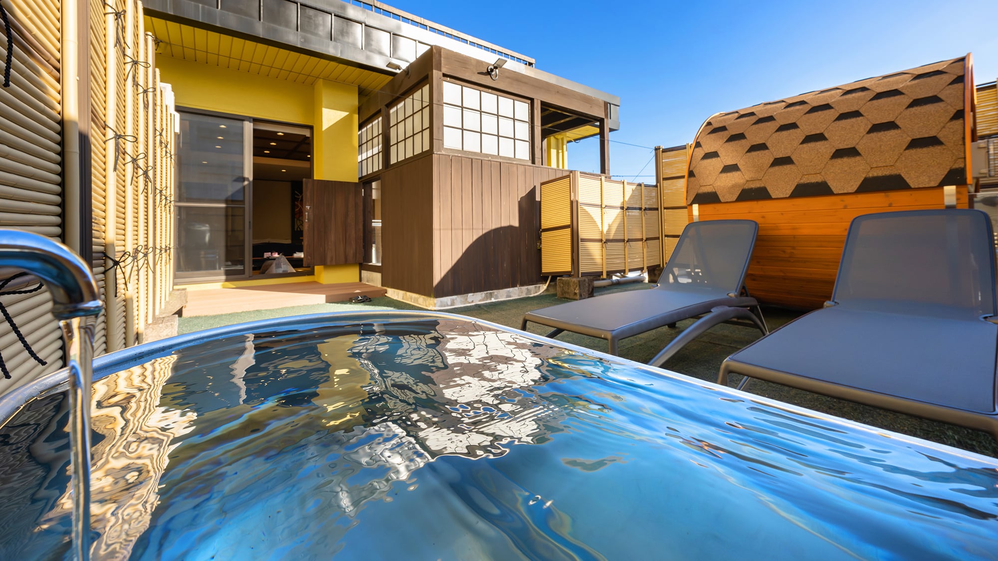 ■Minou-■Equipped with an open-air bath with natural hot spring water. A luxurious moment of relaxation in the natural air.