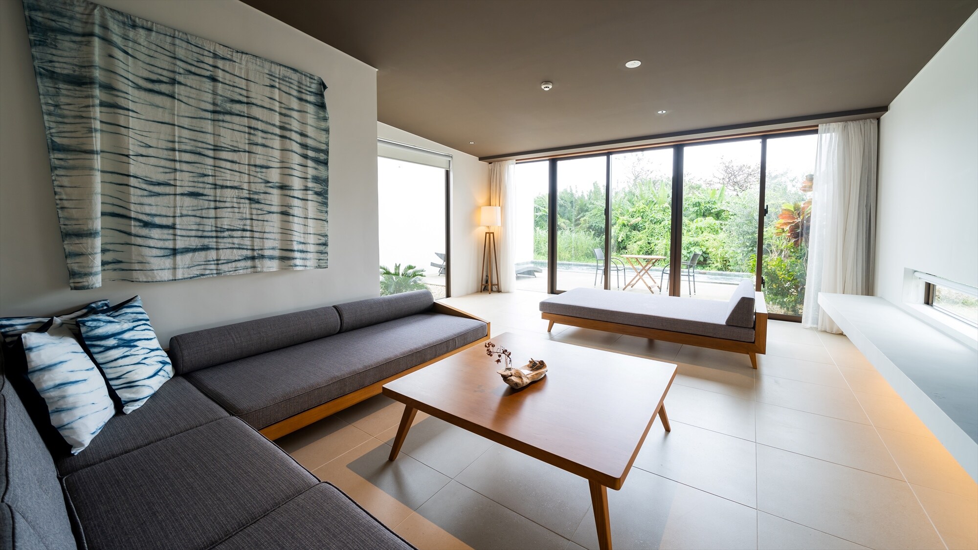 ◆ Suite Villa (with daybed)