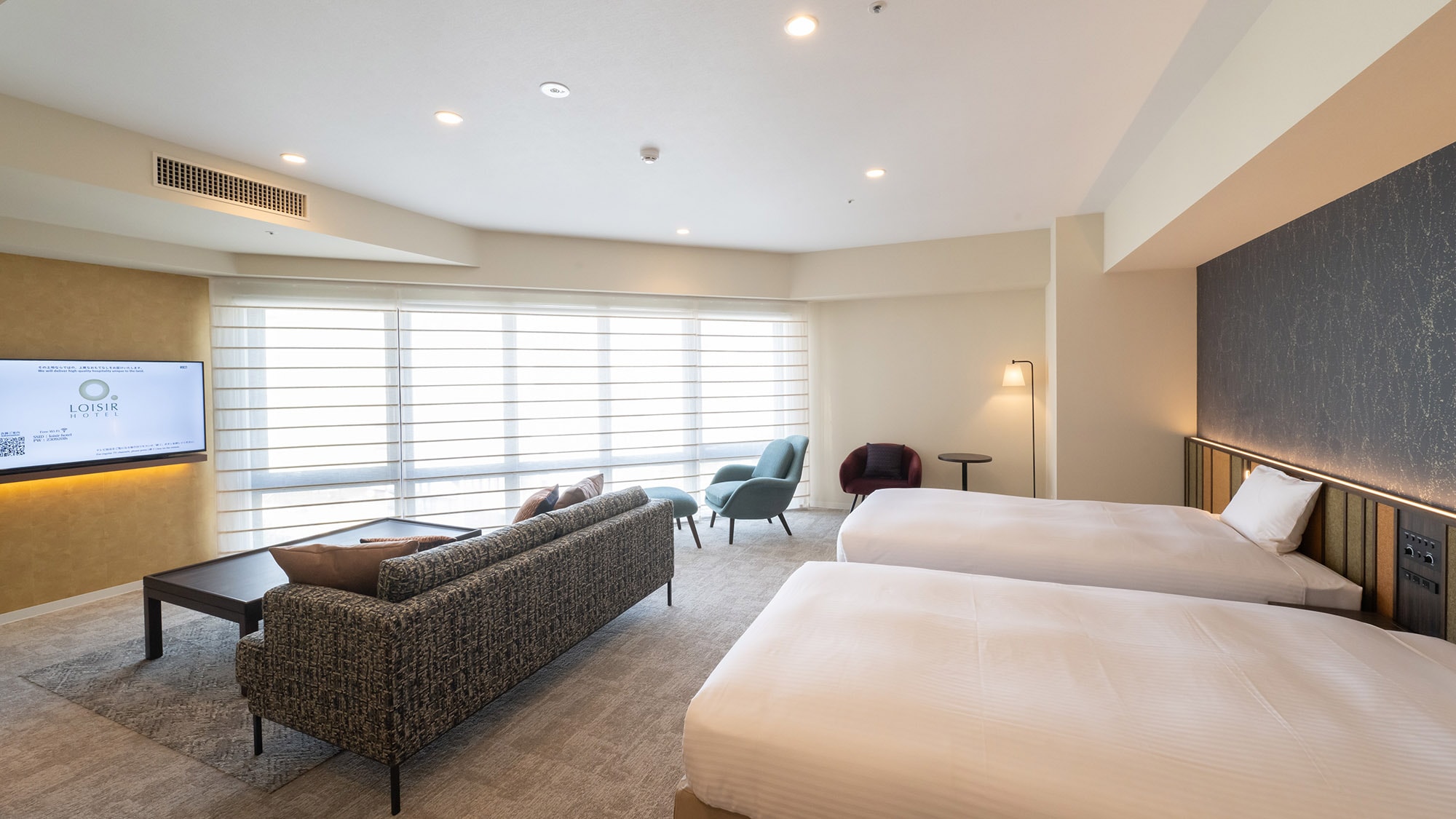 [Premier Twin] Relax in the living space as if you were at home.