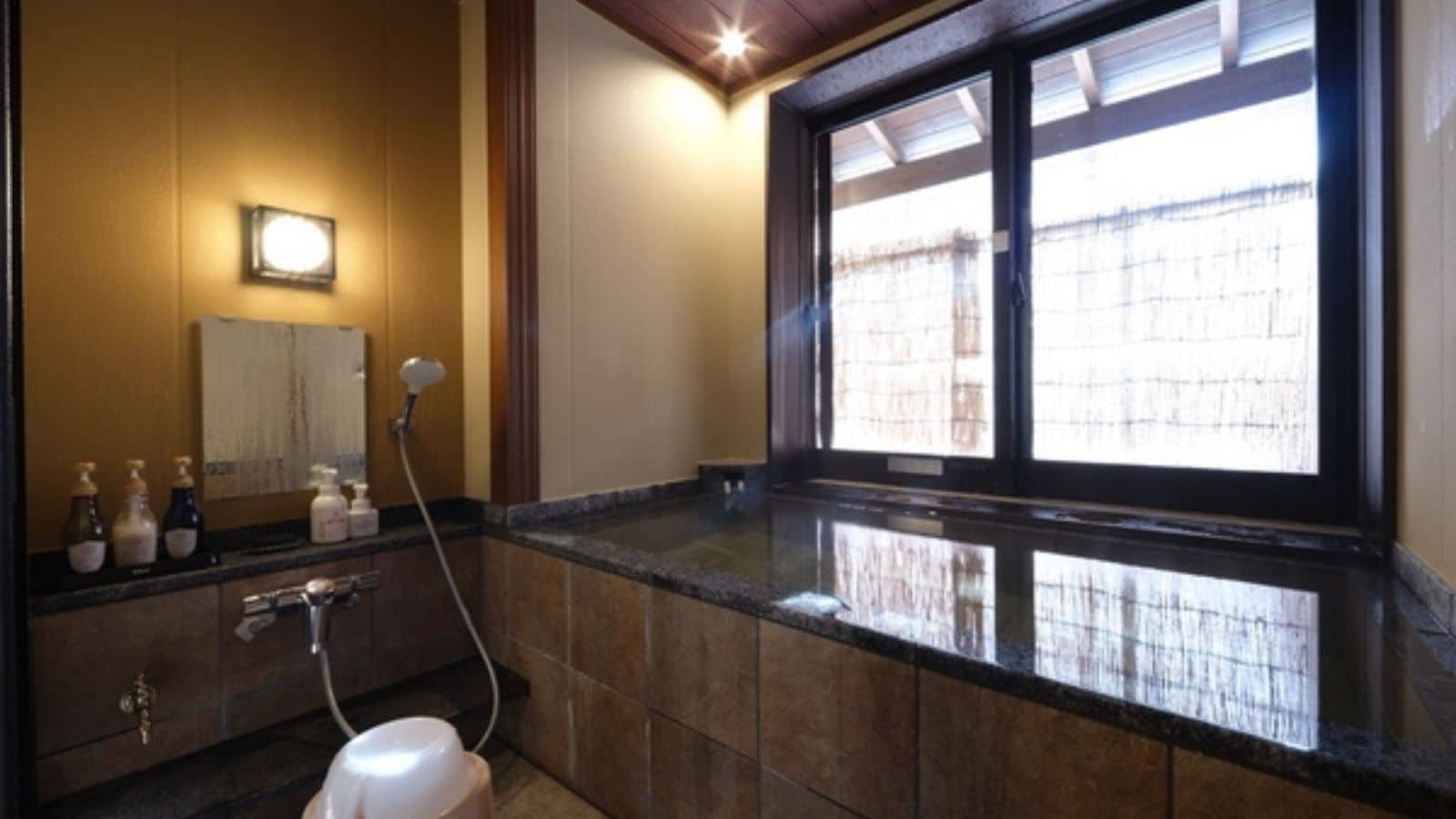 [P type] Semi-open-air bath special room Semi-open-air bath