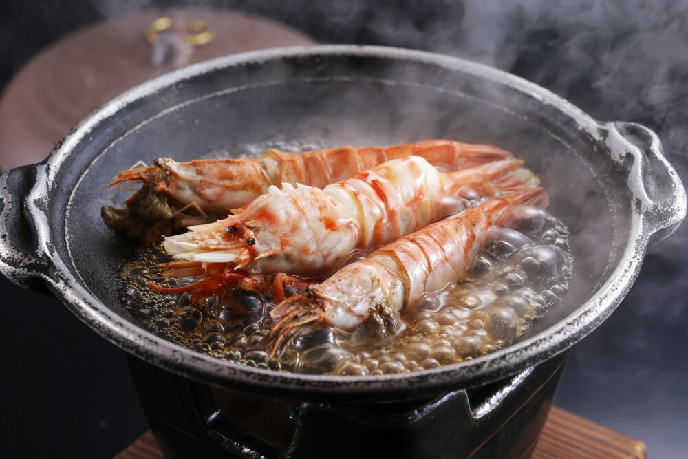 [Winter Kaiseki Kaiseki Course] Choice 5: Local Shrimp Ceramic Plate
