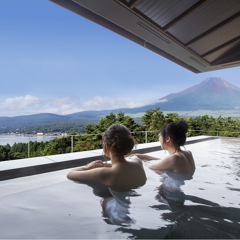 Open-air bath with a view [Hanare no Yu]
