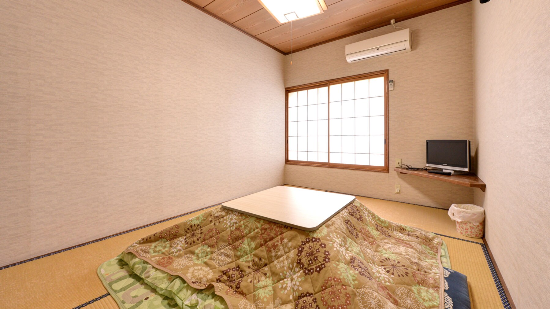 * ห้องสไตล์ญี่ปุ่น 8 เสื่อทาทามิ (ตัวอย่างห้องพักแขก) / แนะนำสำหรับกลุ่มและครอบครัว! กรุณาพักผ่อนในห้องสไตล์ญี่ปุ่นที่บริสุทธิ์