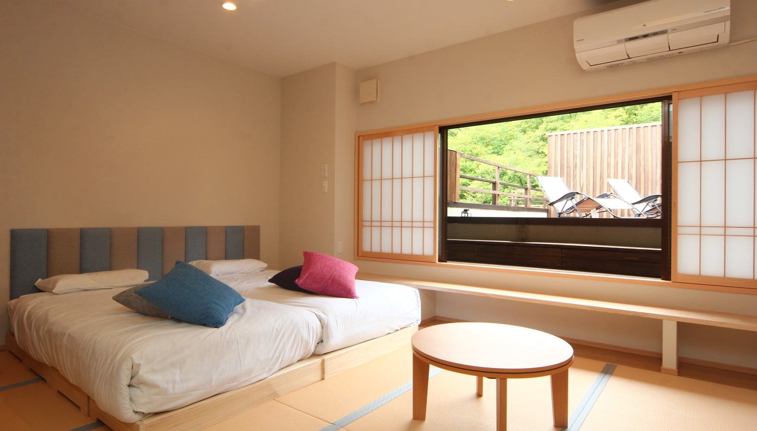 Japanese-style room (8 tatami mats) Star Terrace Hollywood Twin