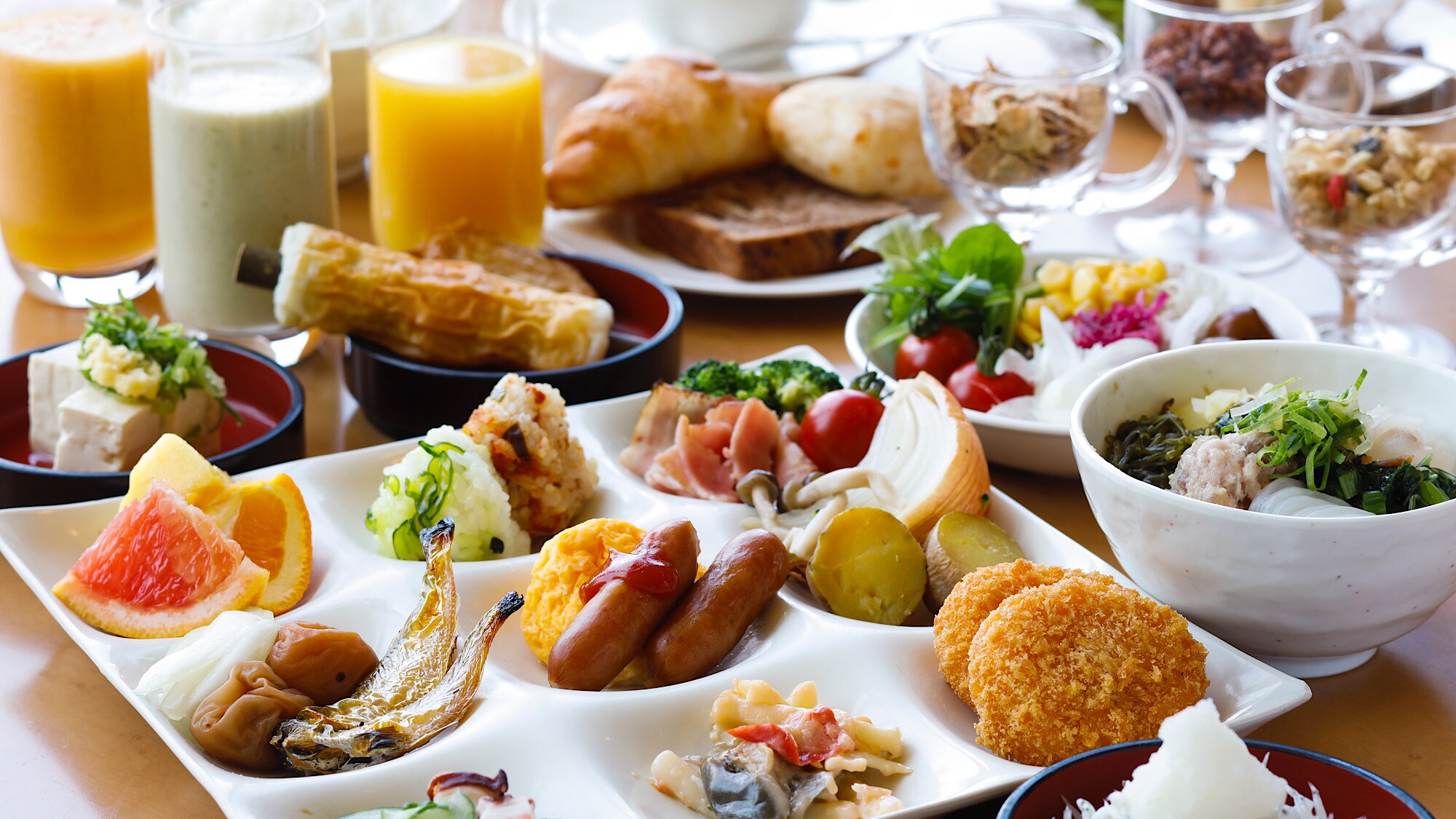 [早餐示例] * 根據當天的客人人數，可能會準備日本套餐。
