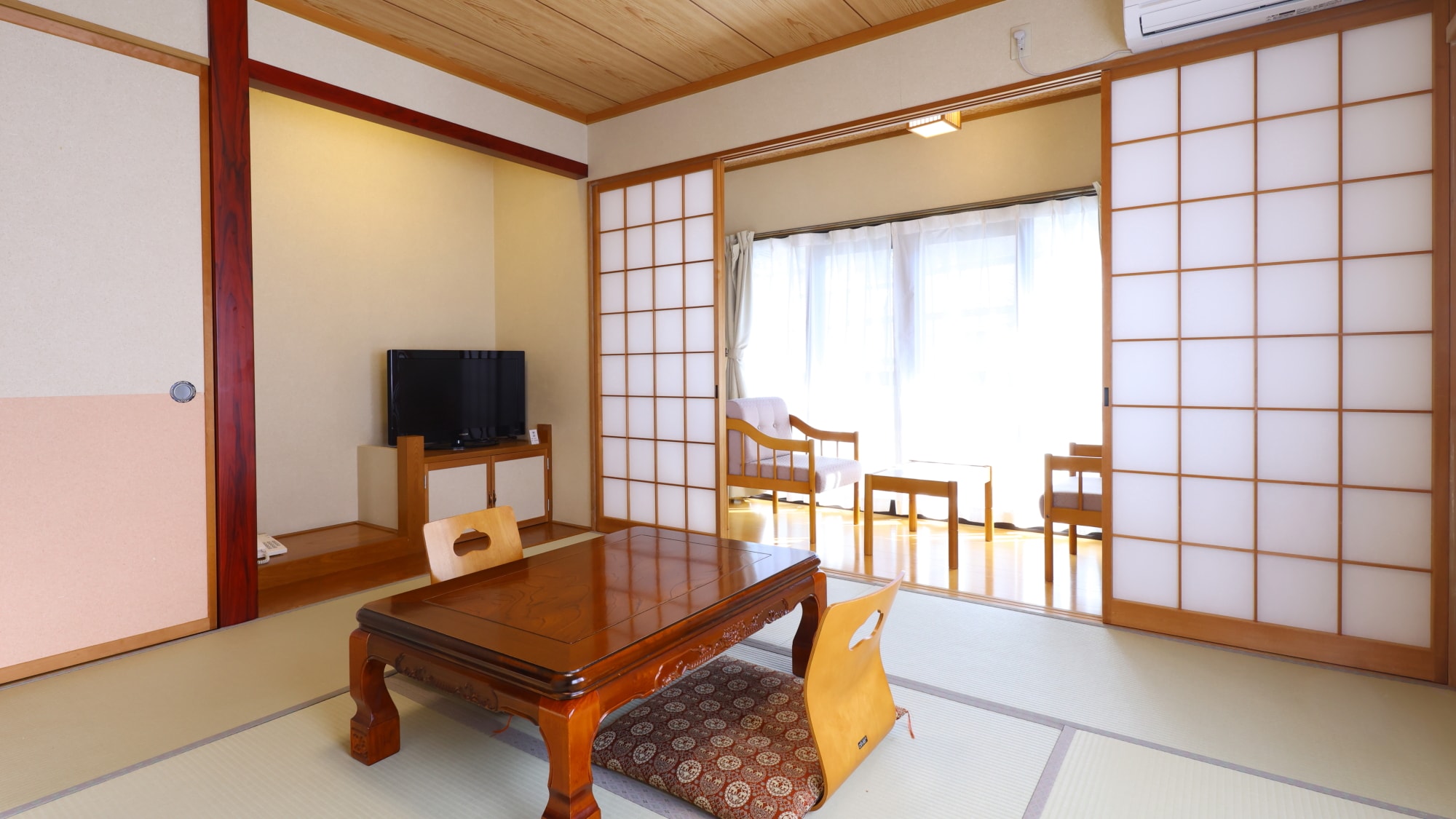 [Ruang bergaya Jepang 8 tatami]