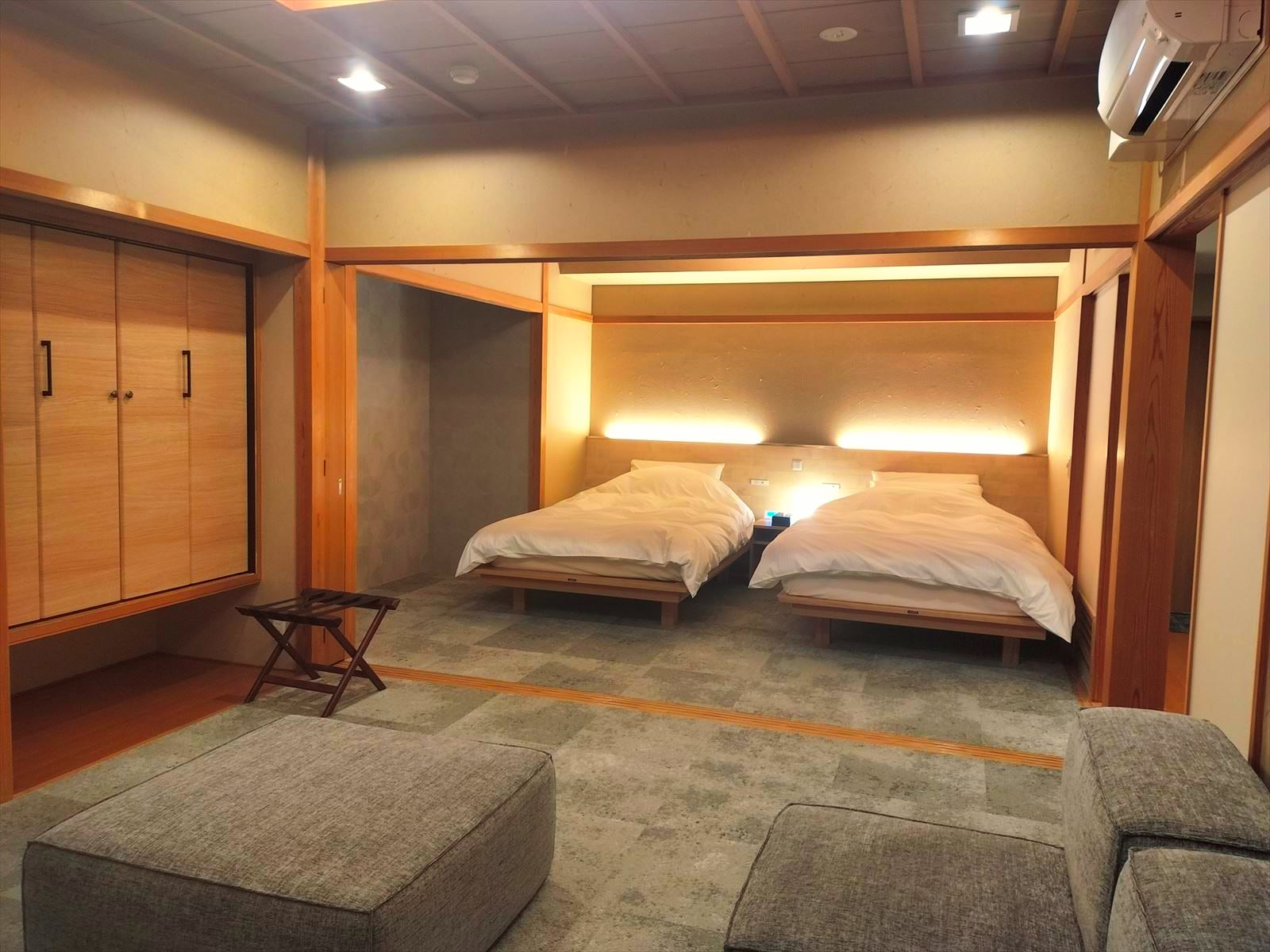 Deluxe B
