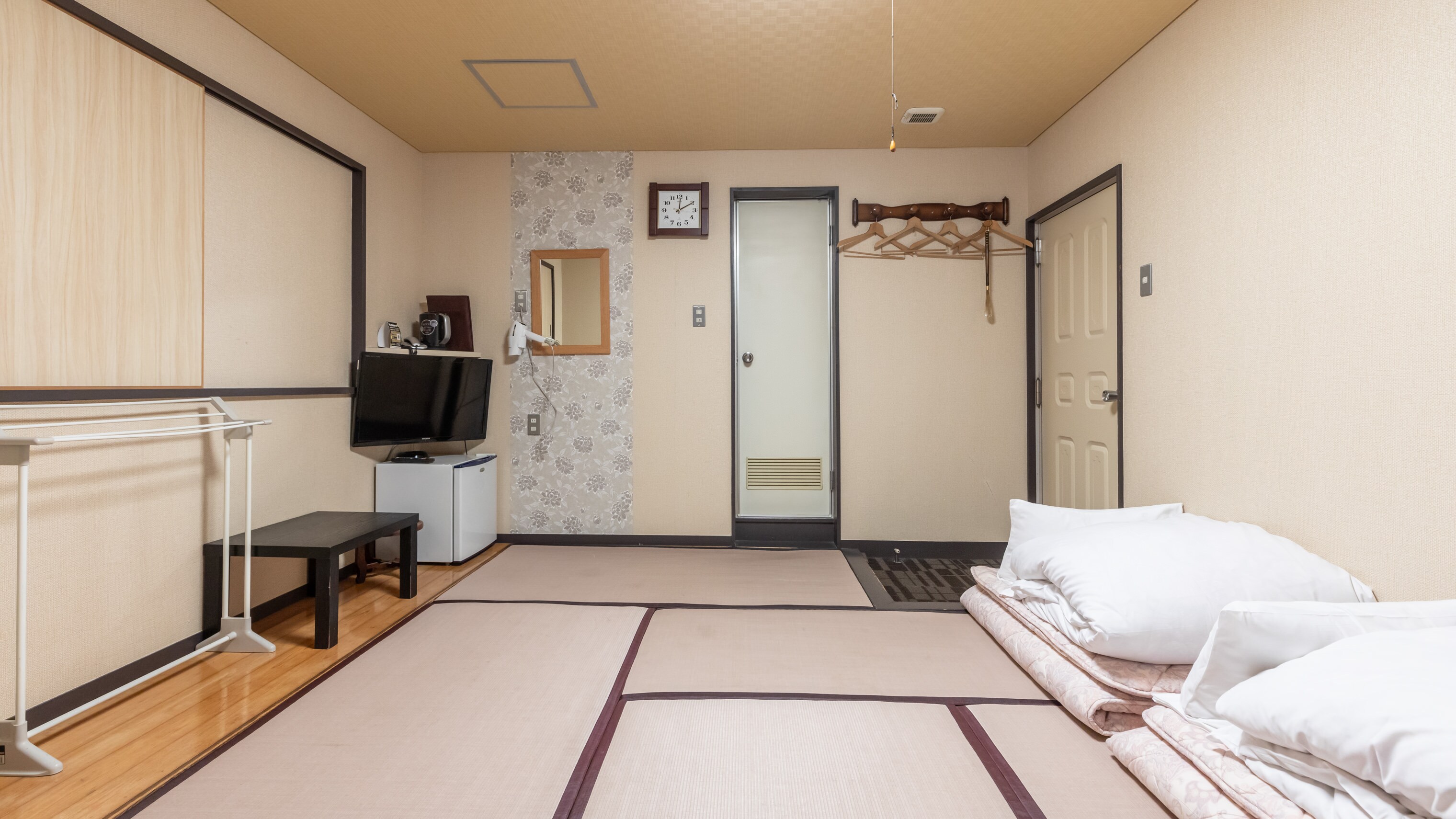 [Non-smoking] Japanese-style room for 4 people