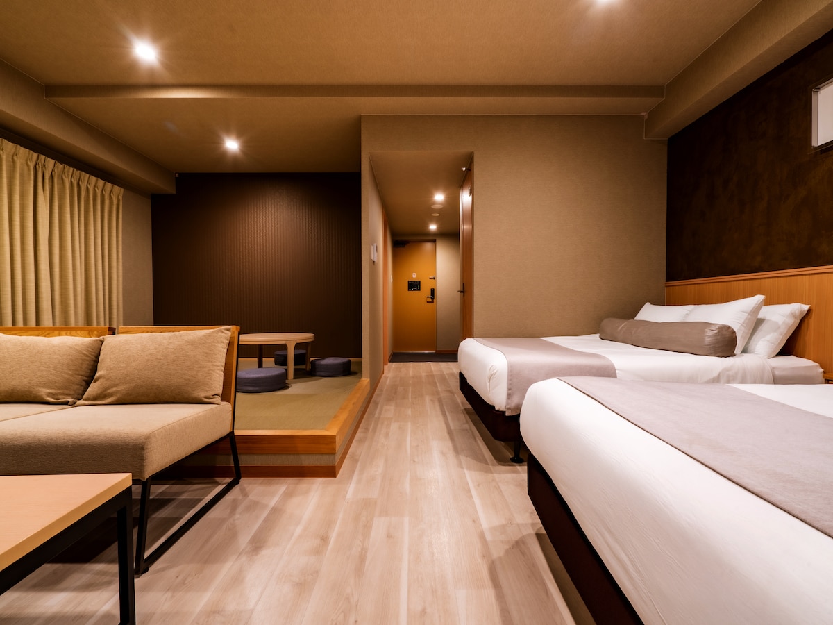 Top floor Executive Pent House with open-air bath