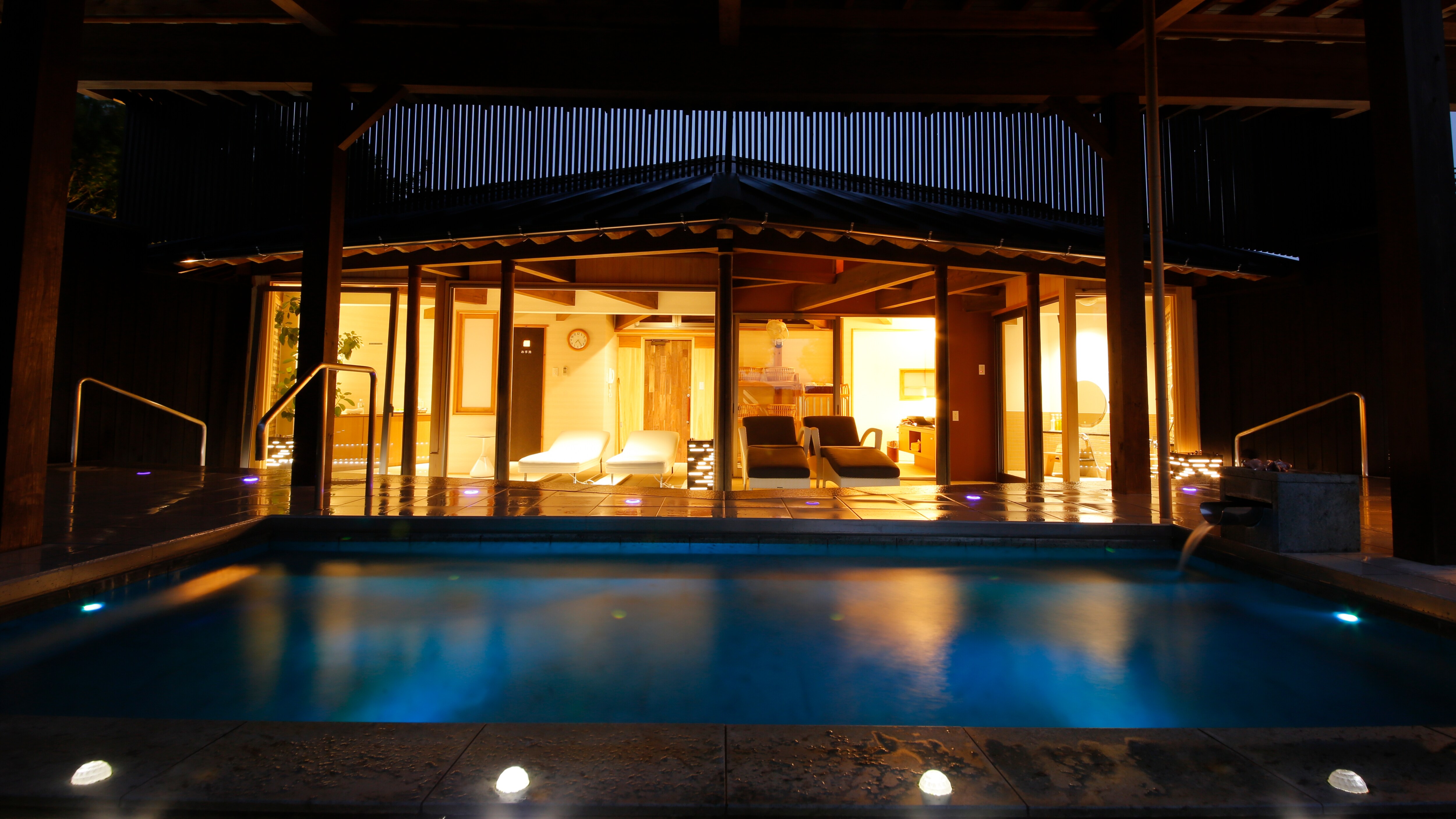 Private open-air bath "Ten no Kagami"