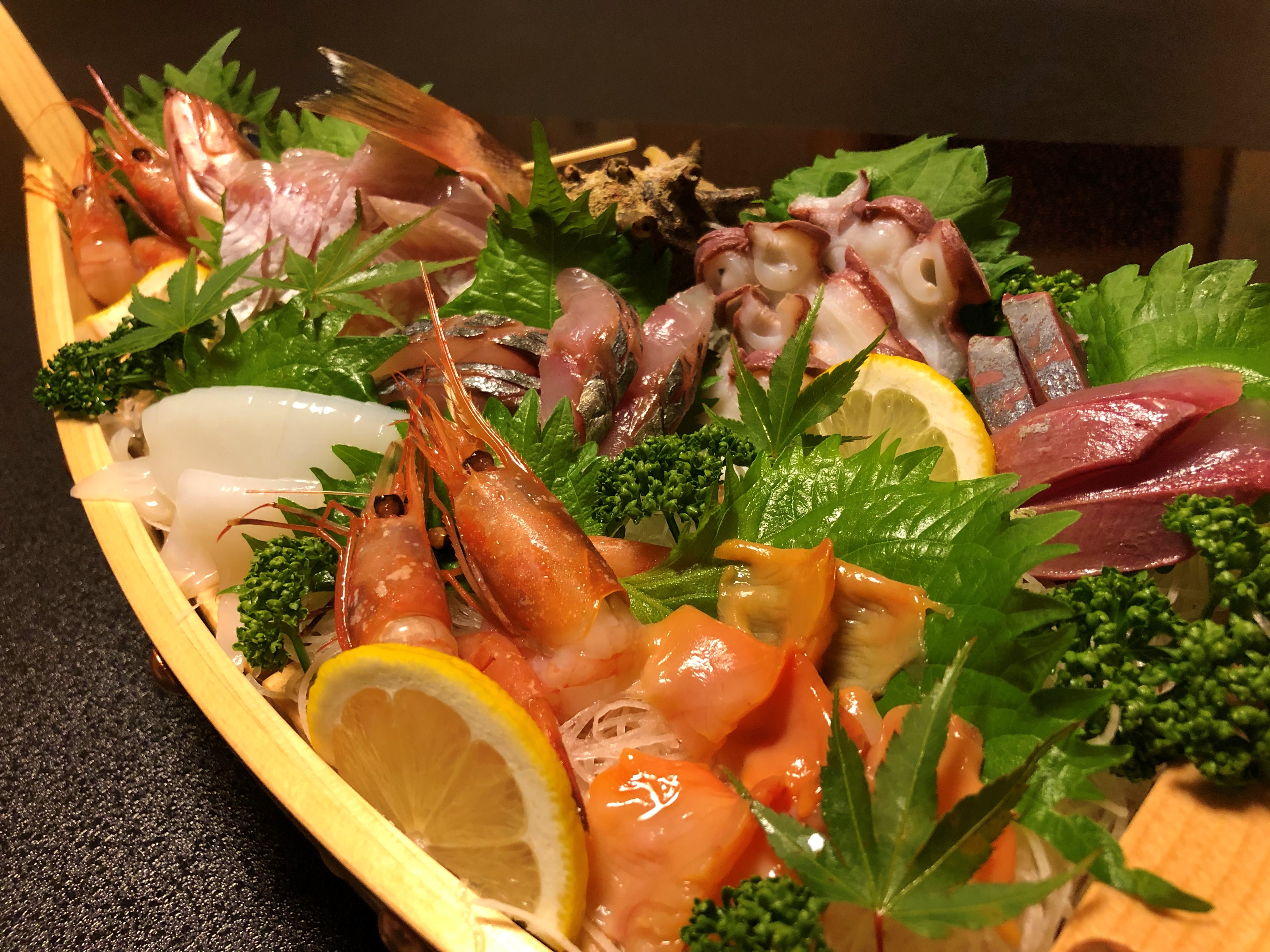 Boat-shaped platter (serves 2)