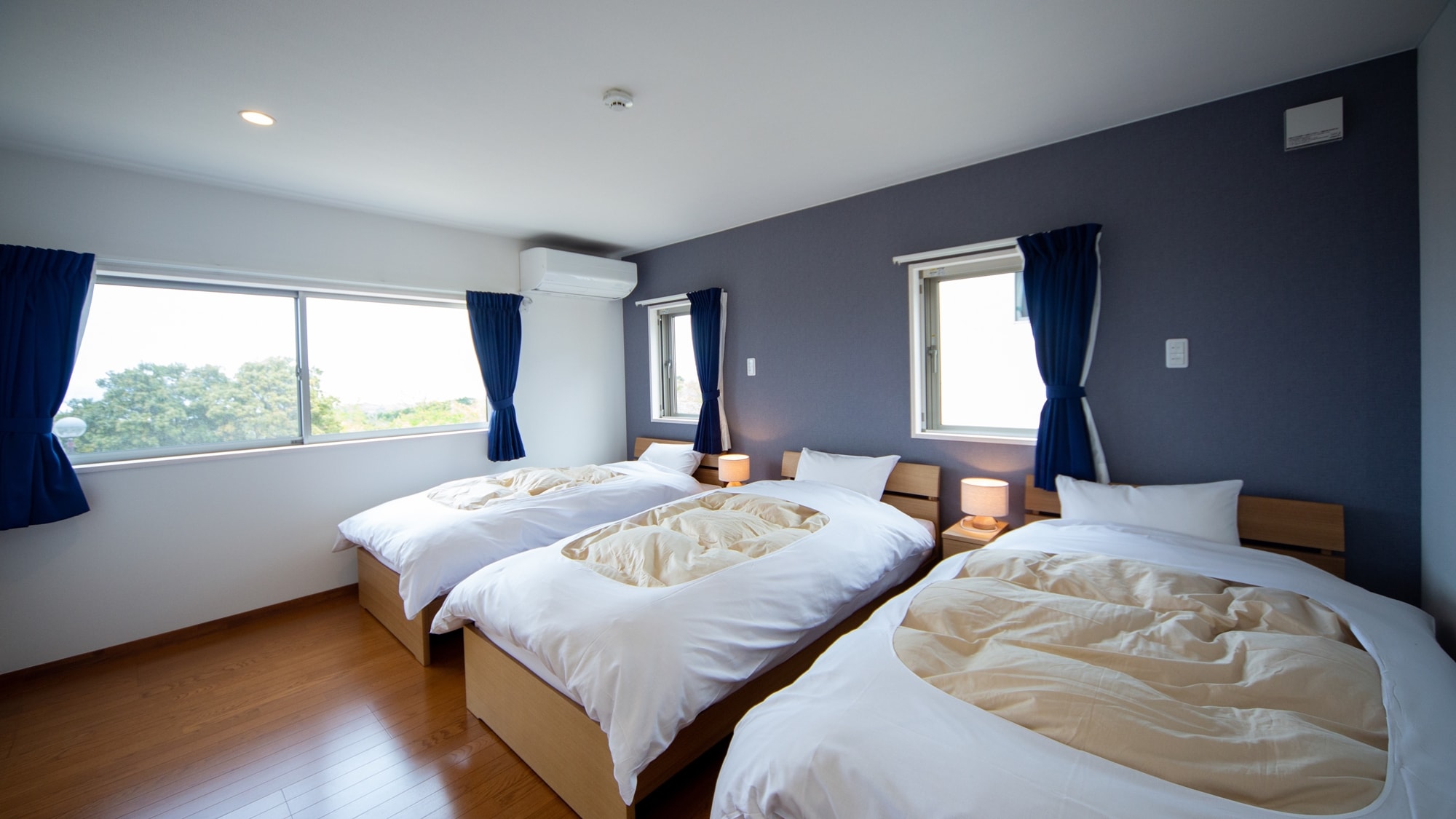 * [Lake View Cottage] The bedroom has been expanded to make it more comfortable than before ♪