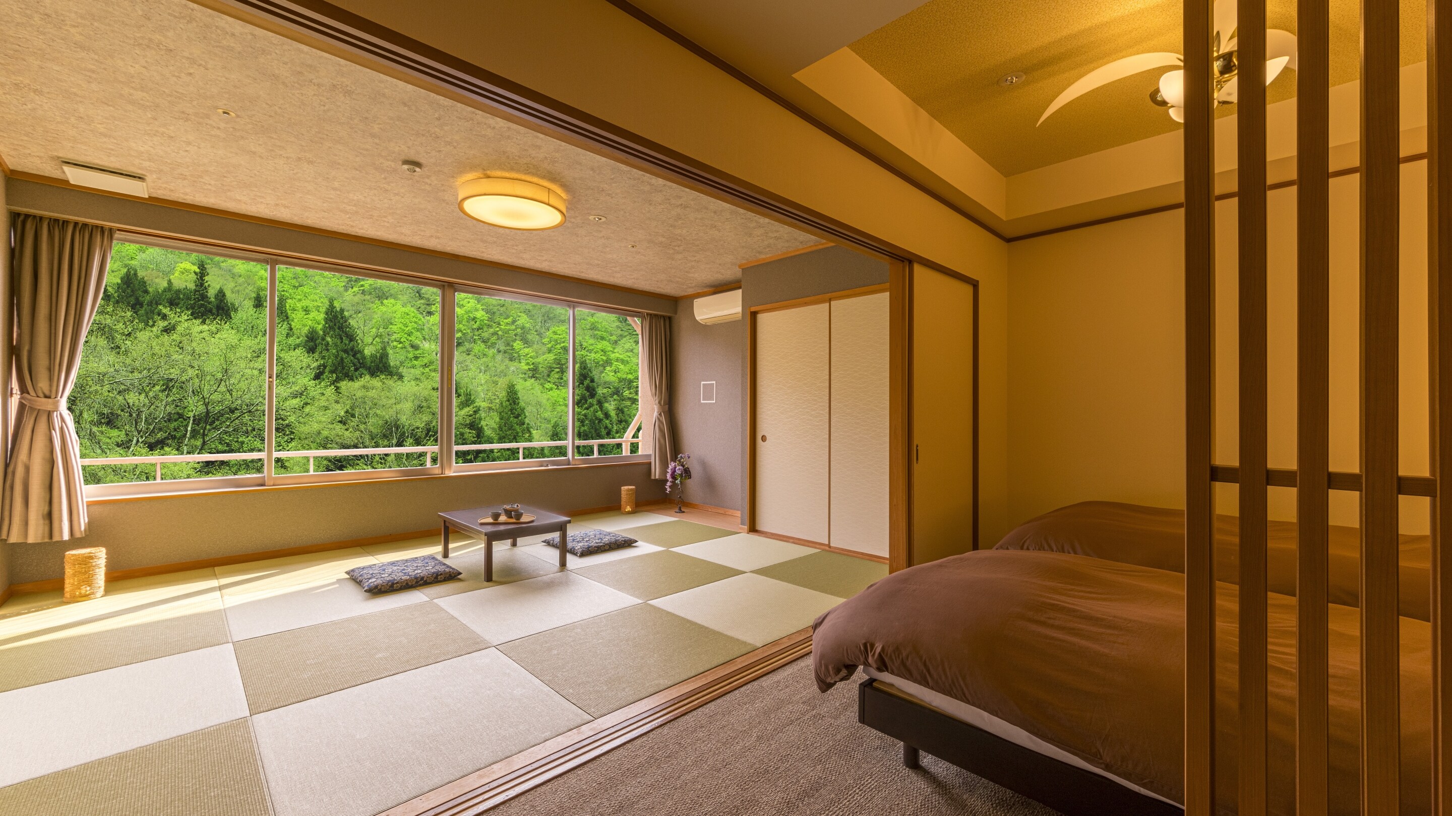 Superior Japanese-Western twin room *Example of a guest room