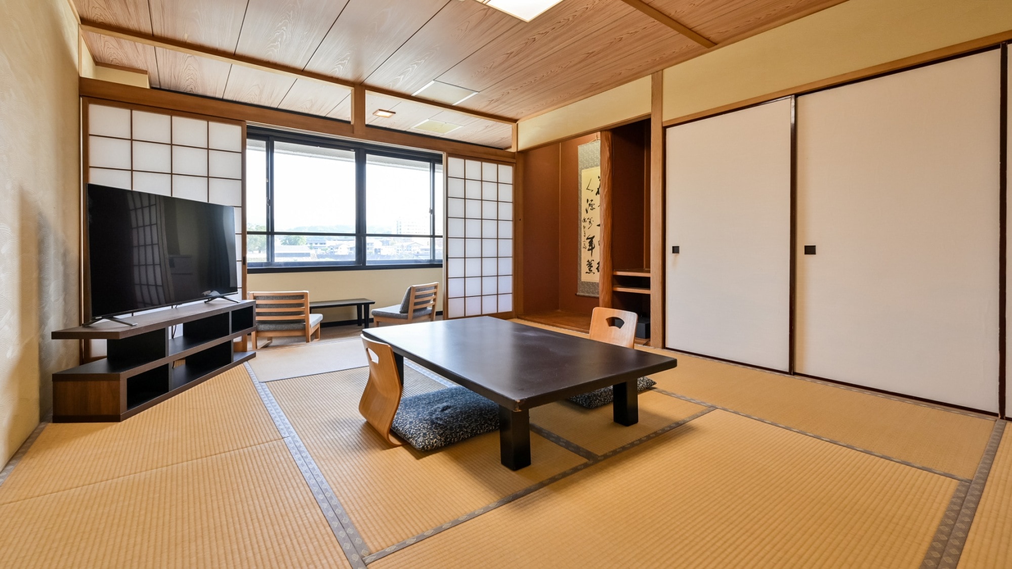 Standard Japanese-style room 10 tatami mats