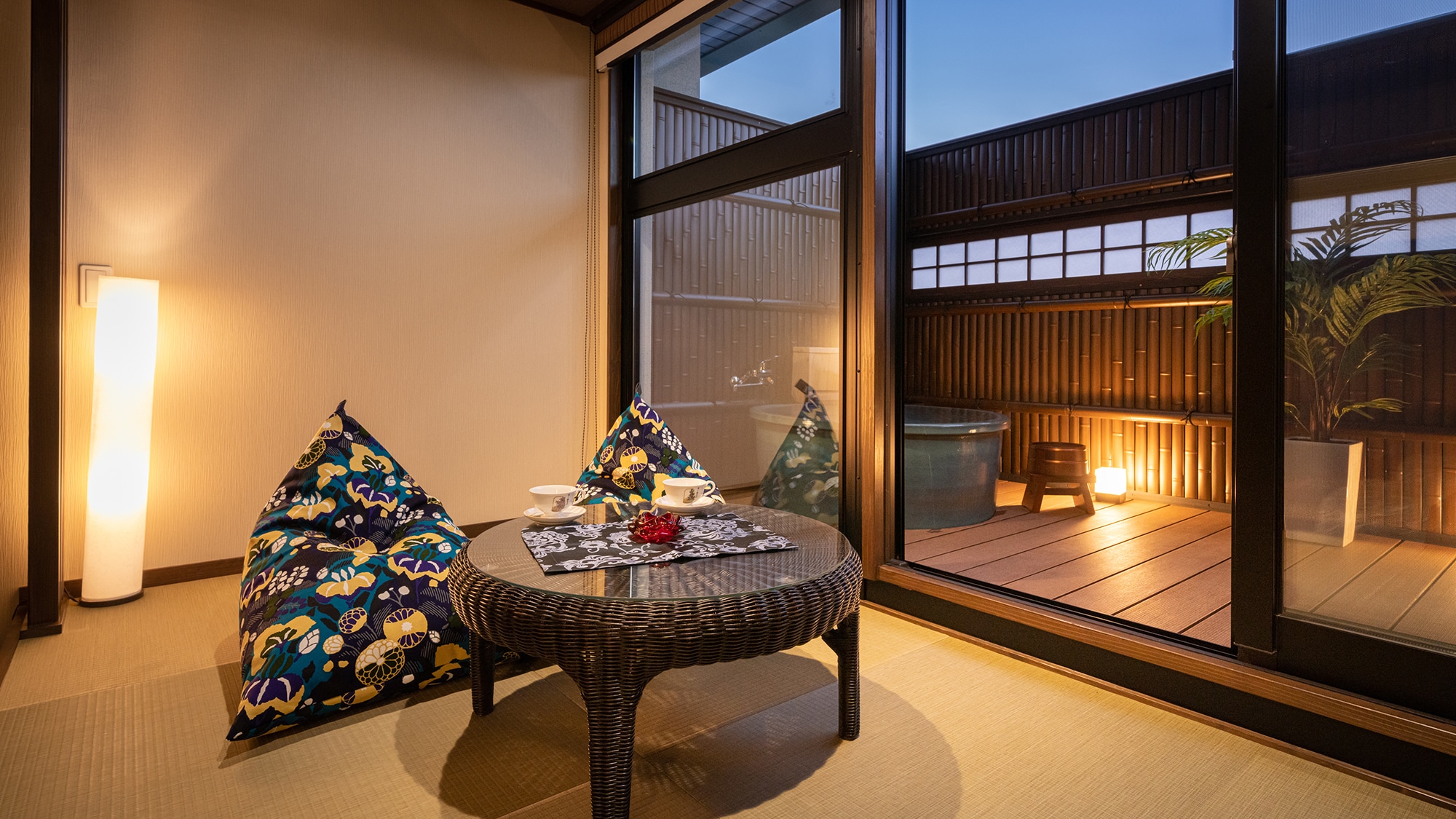 ■Renovated Japanese-Western style twin room "Izeki"■