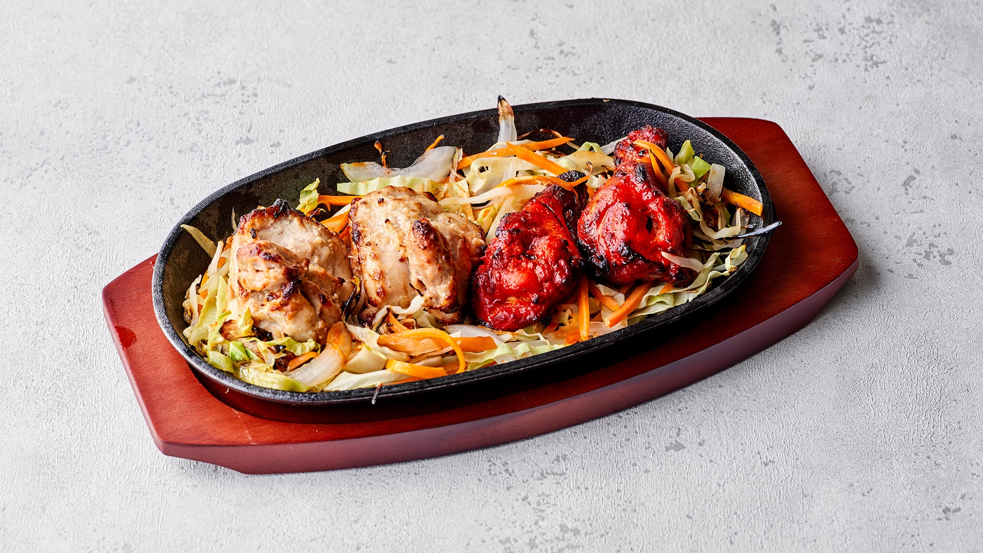 [อาหารเช้า] เมนูพิเศษประจำวัน: สลัดทันดูรี, ไก่ทิกก้า