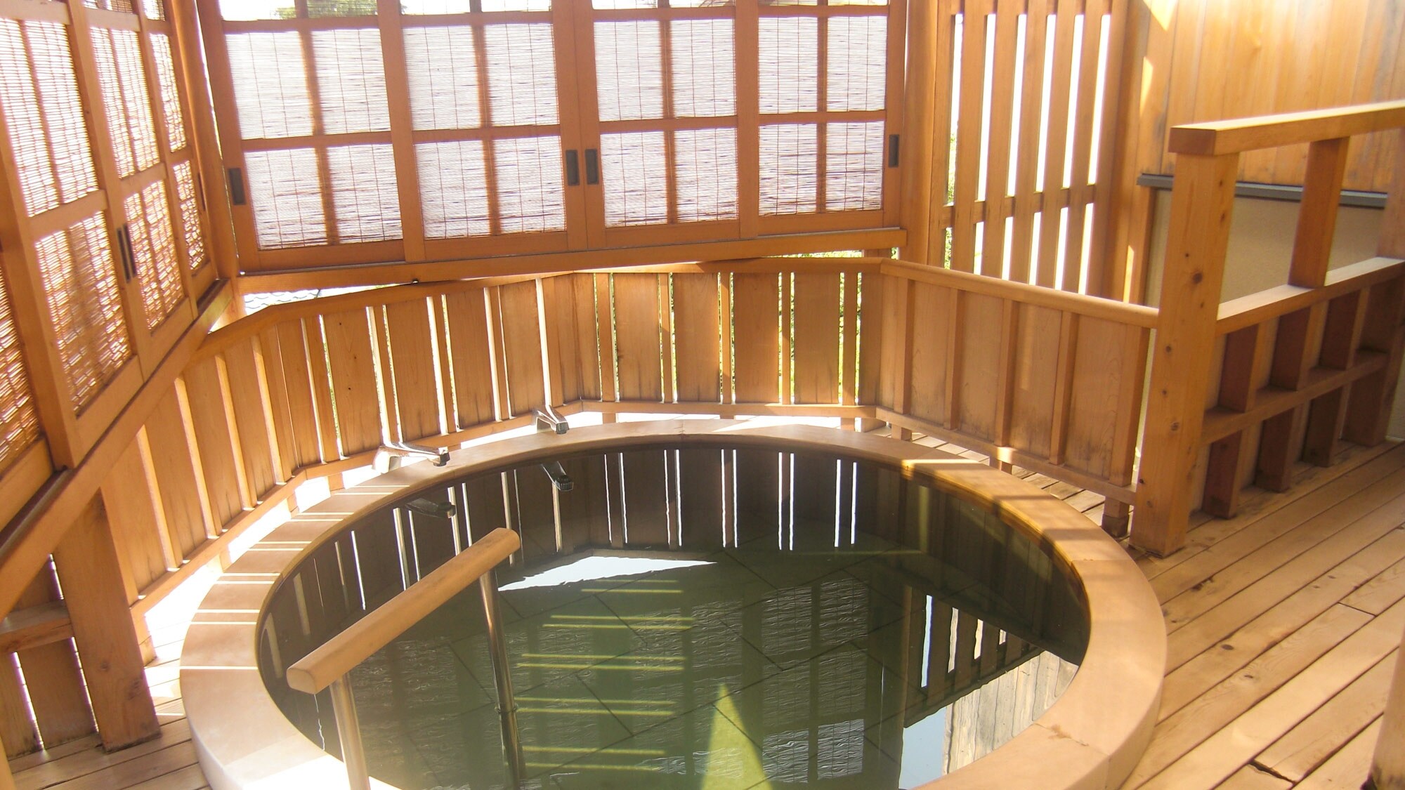 Irago Onsen Women's Large Bath "Akane no Yu" / Unjoro 2nd floor (about 3 minutes walk from Izutsuro)