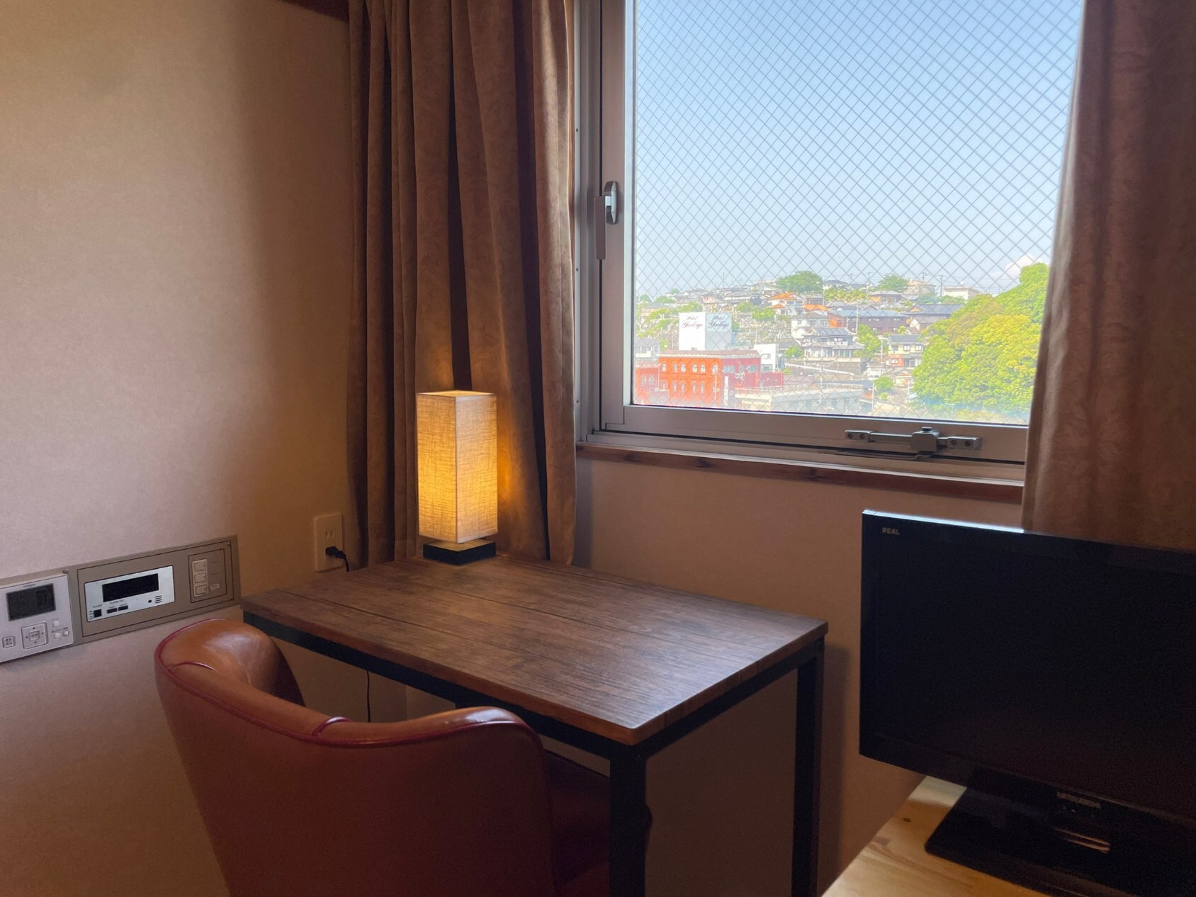 Japanese-style desk