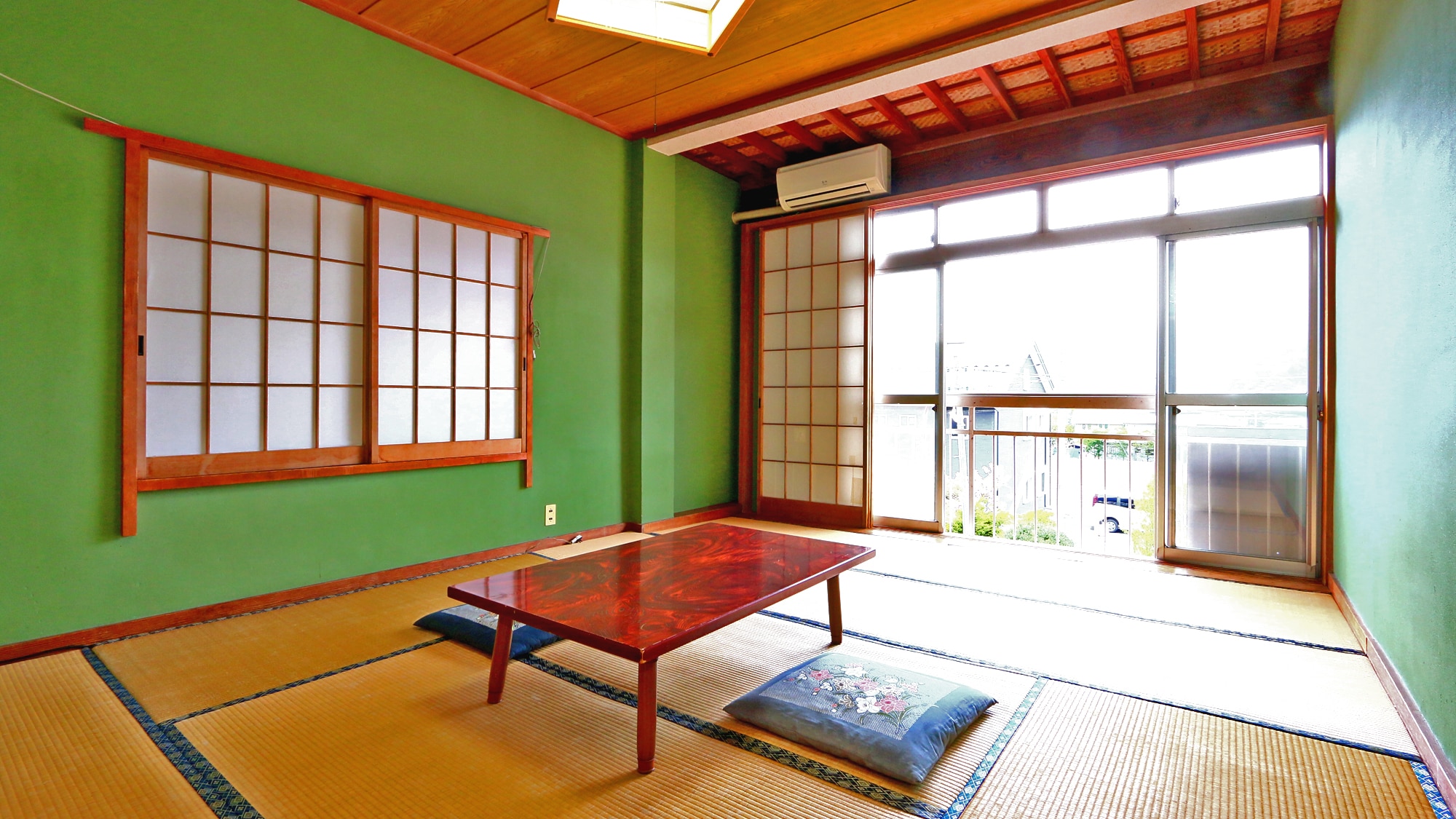 Phòng theo phong cách Nhật Bản với 10 tấm chiếu tatami - Thư giãn trong không gian thoải mái♪