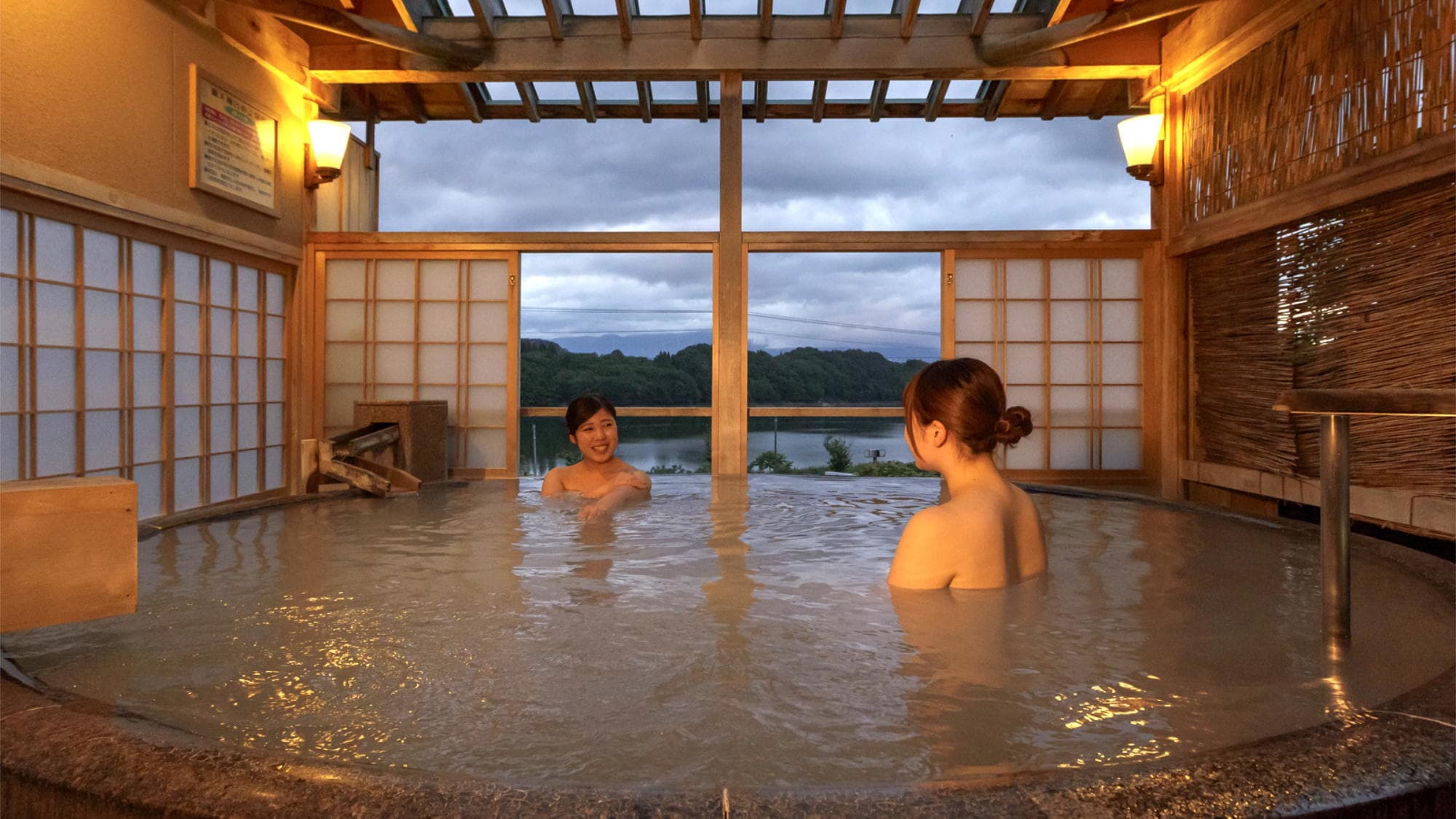Nhà tắm chung lớn “Hitorijime no Yu” Kinunoyu hình ảnh ngoài trời 1