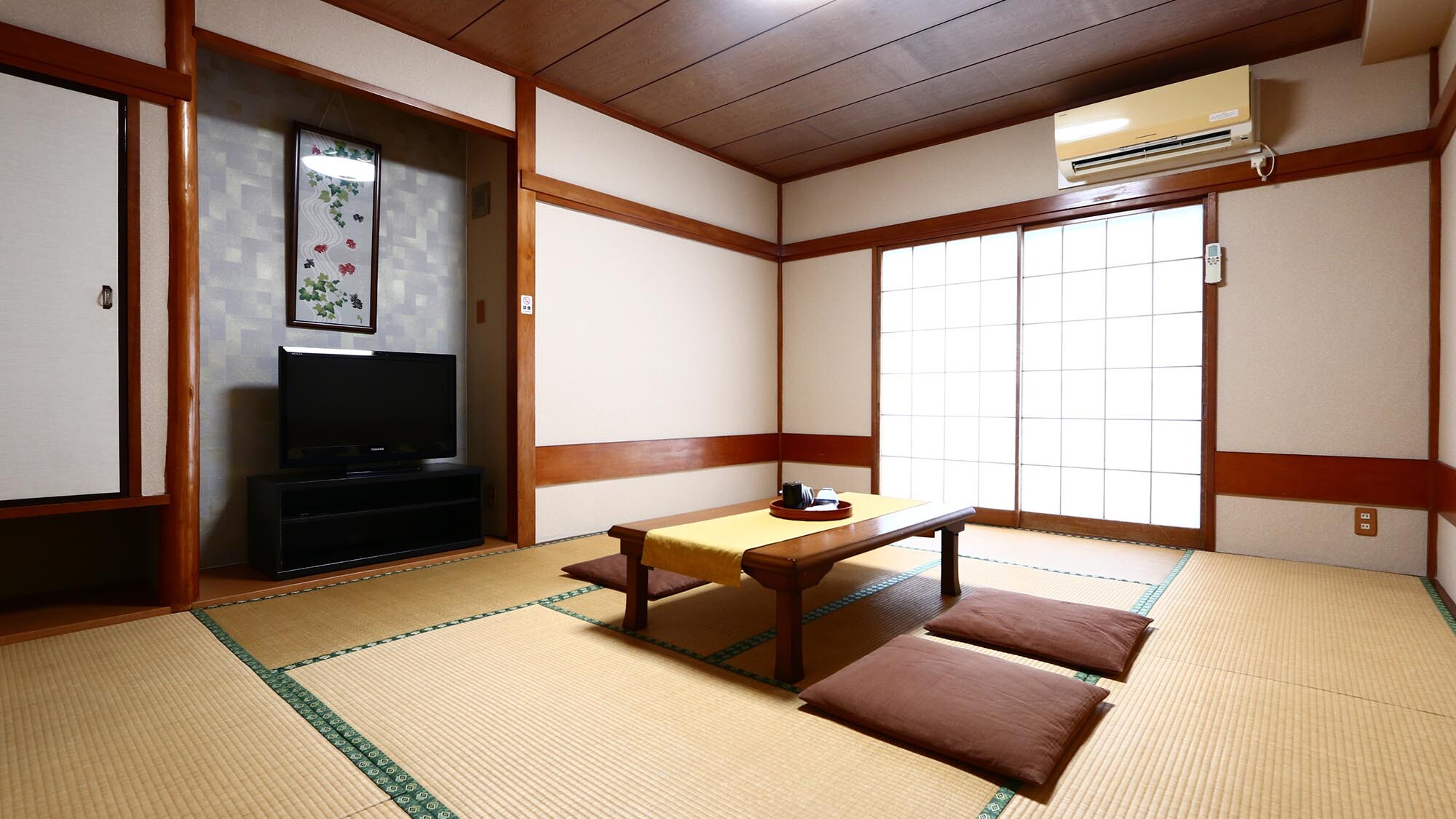 [Guest Room] ◆ Japanese-style room with 10 tatami mats