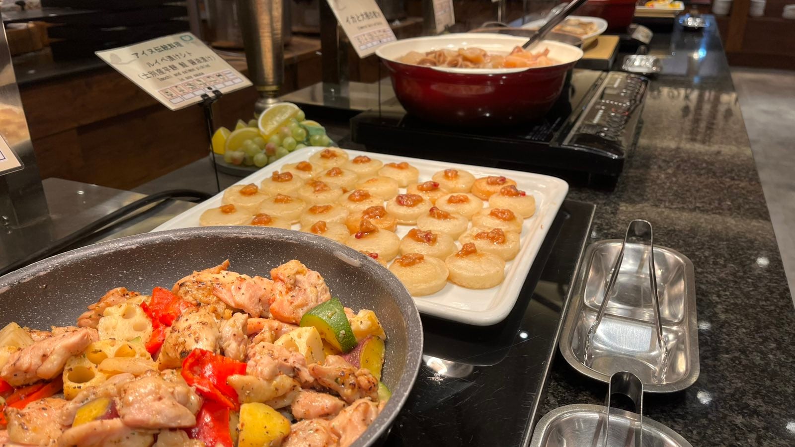 Contoh prasmanan makan malam