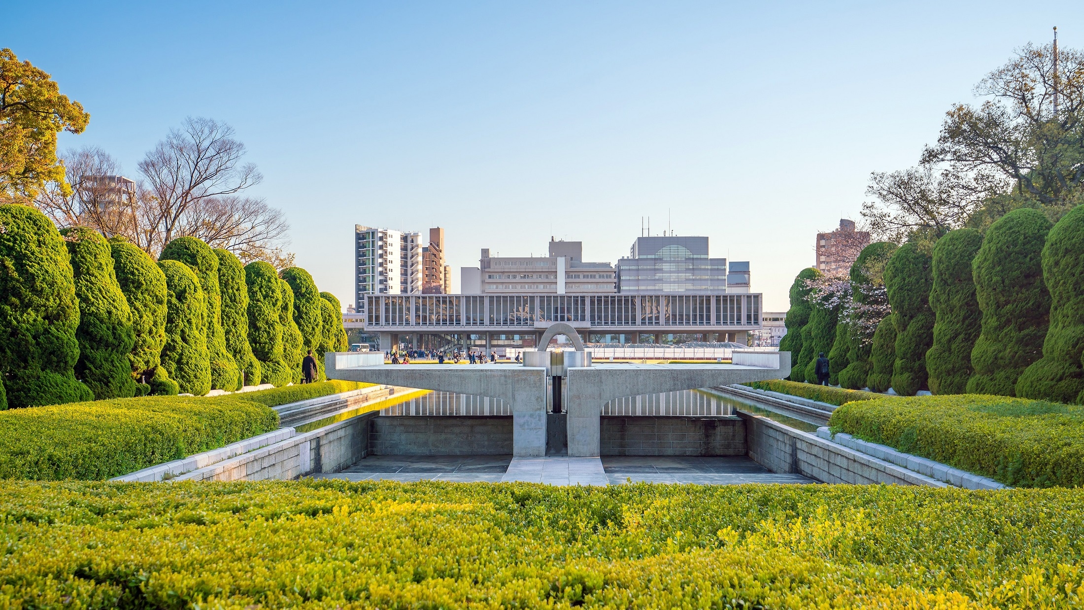 Điểm du lịch nổi tiếng nhất của Hiroshima: Công viên tưởng niệm hòa bình