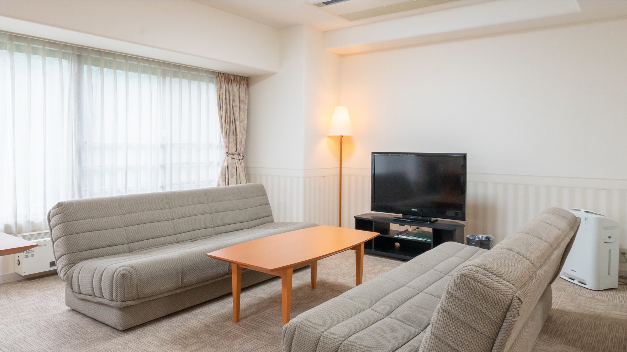 [Kamar twin Jepang dan Barat (ruang tamu)]