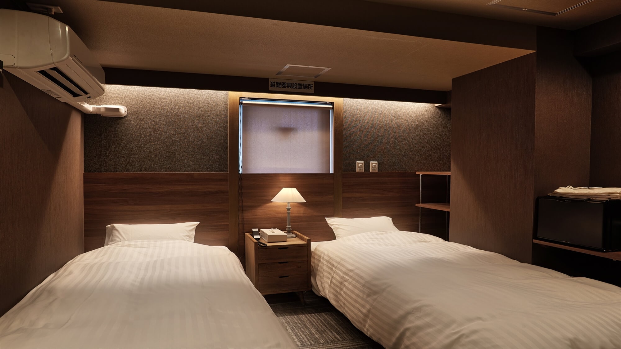 [Twin Room] The twin room has two beds, each 100cm wide and 195cm long.