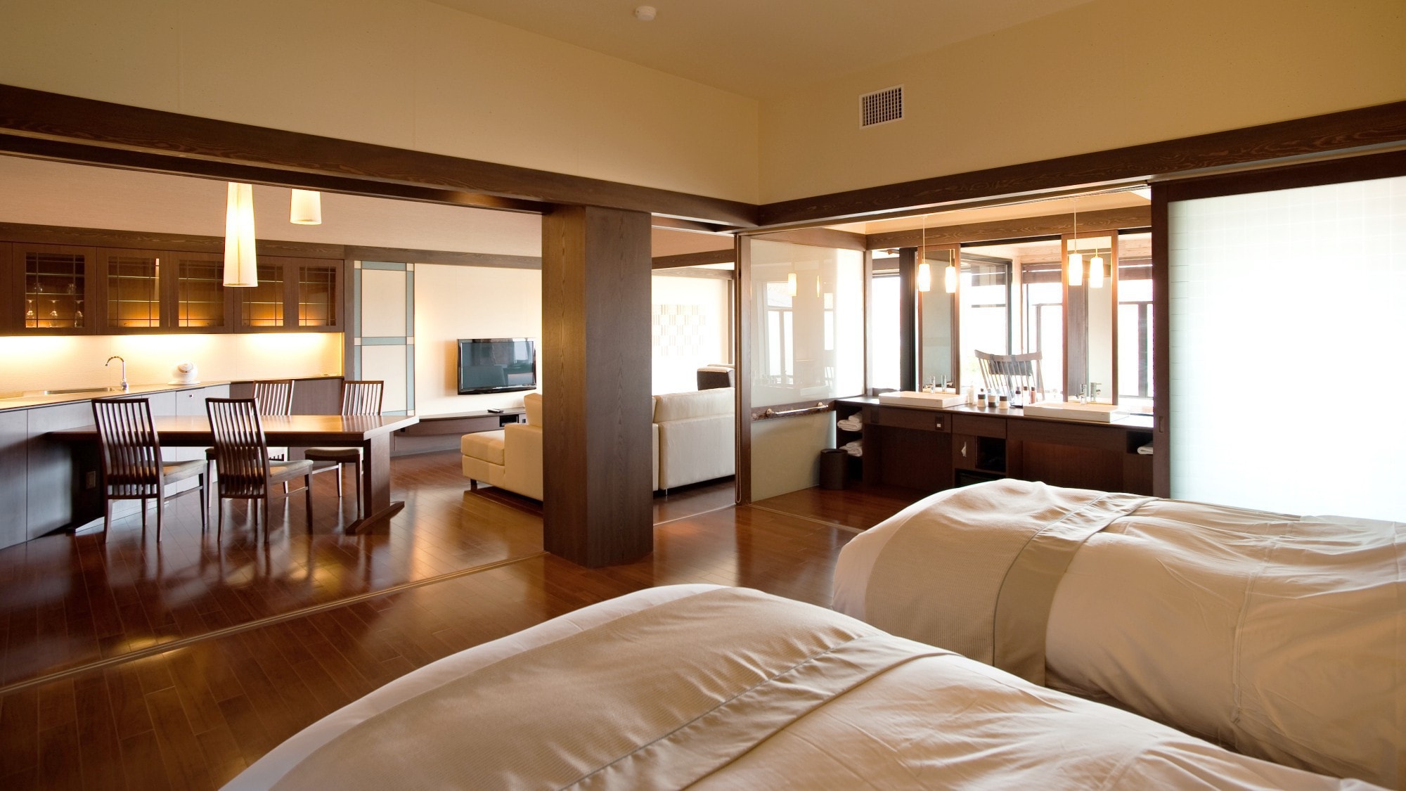 [Dengan pemandian terbuka] Selain kamar/kamar tidur khusus, tersedia juga kamar bergaya Jepang (contoh kamar tamu).