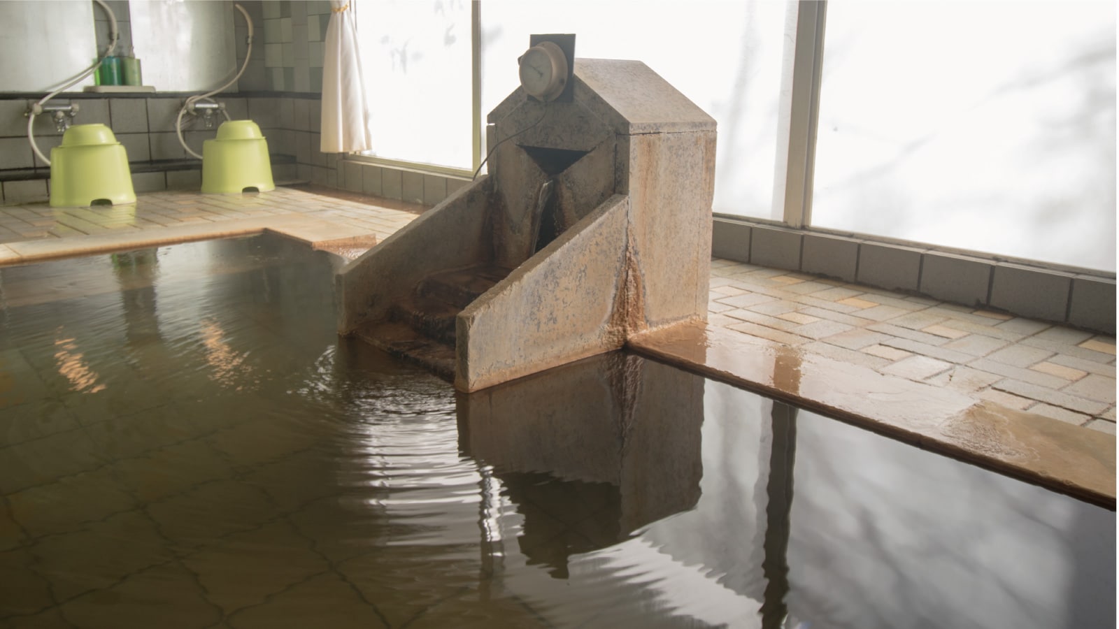 Image of the large public bath