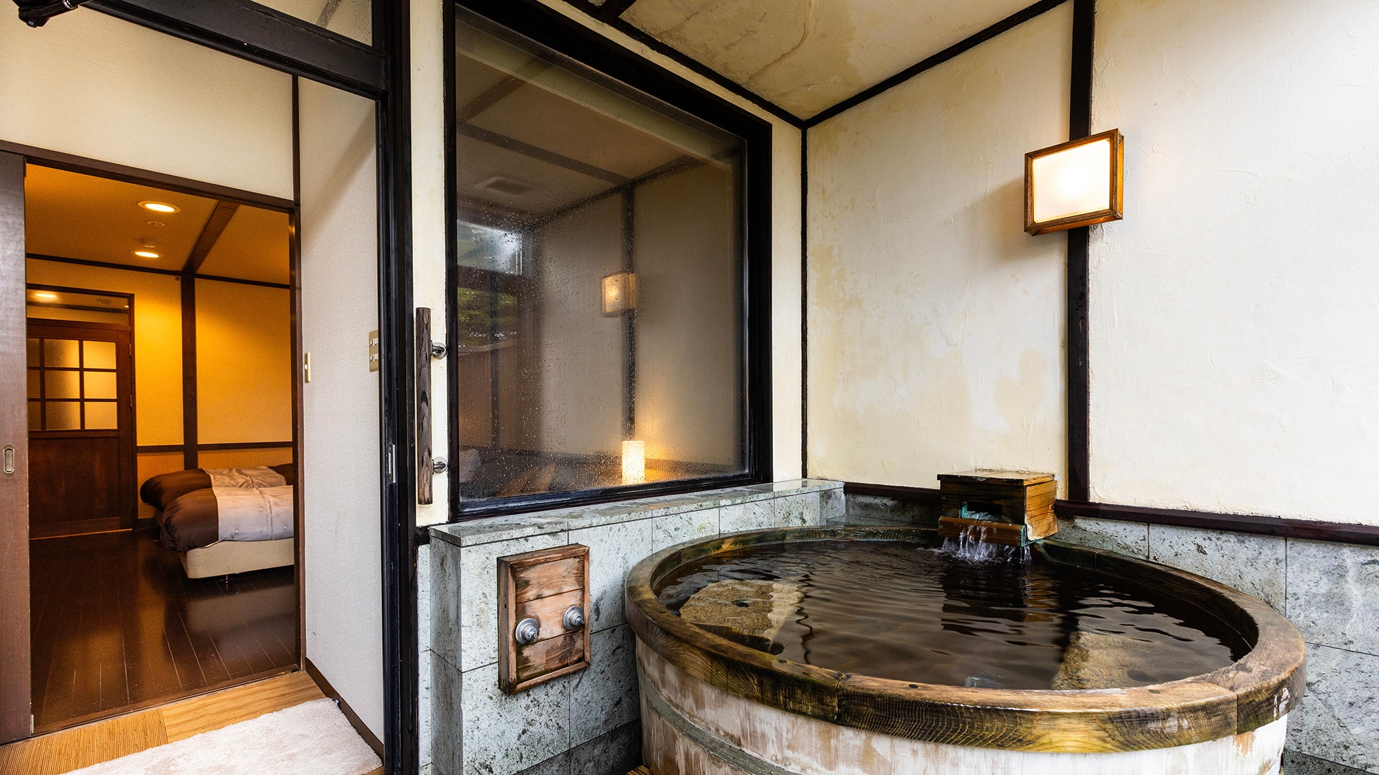 ■Rooms with open-air baths■Superior Twin◇Ripples and the Sound of the Sea◇
