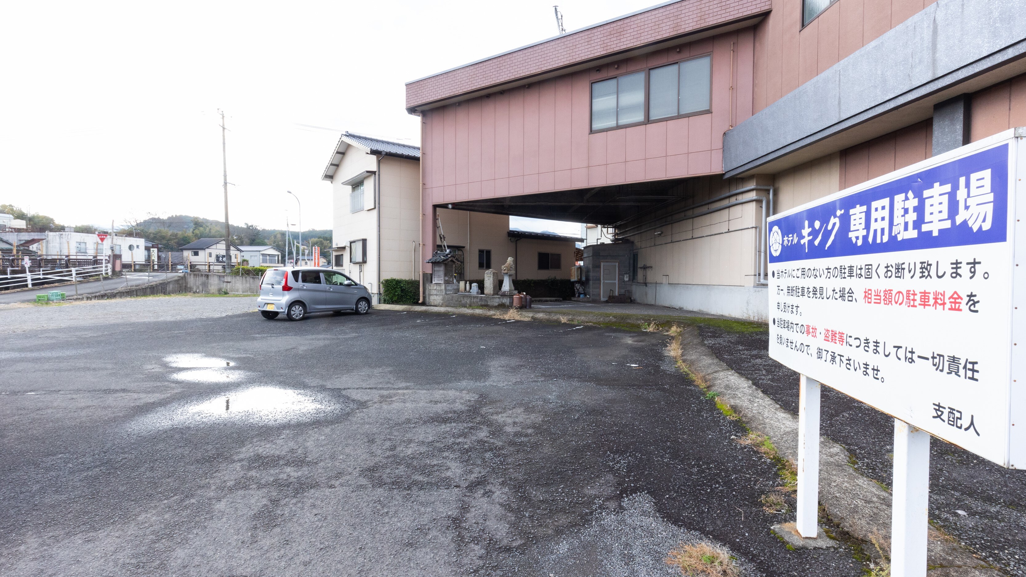 *【停车】我们有充足的停车位（100个车位）