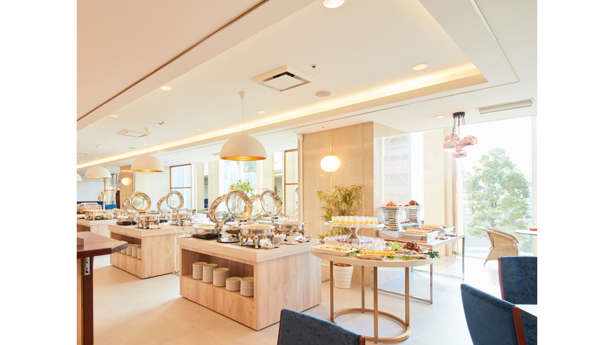 2nd floor "Palm Tree" store image