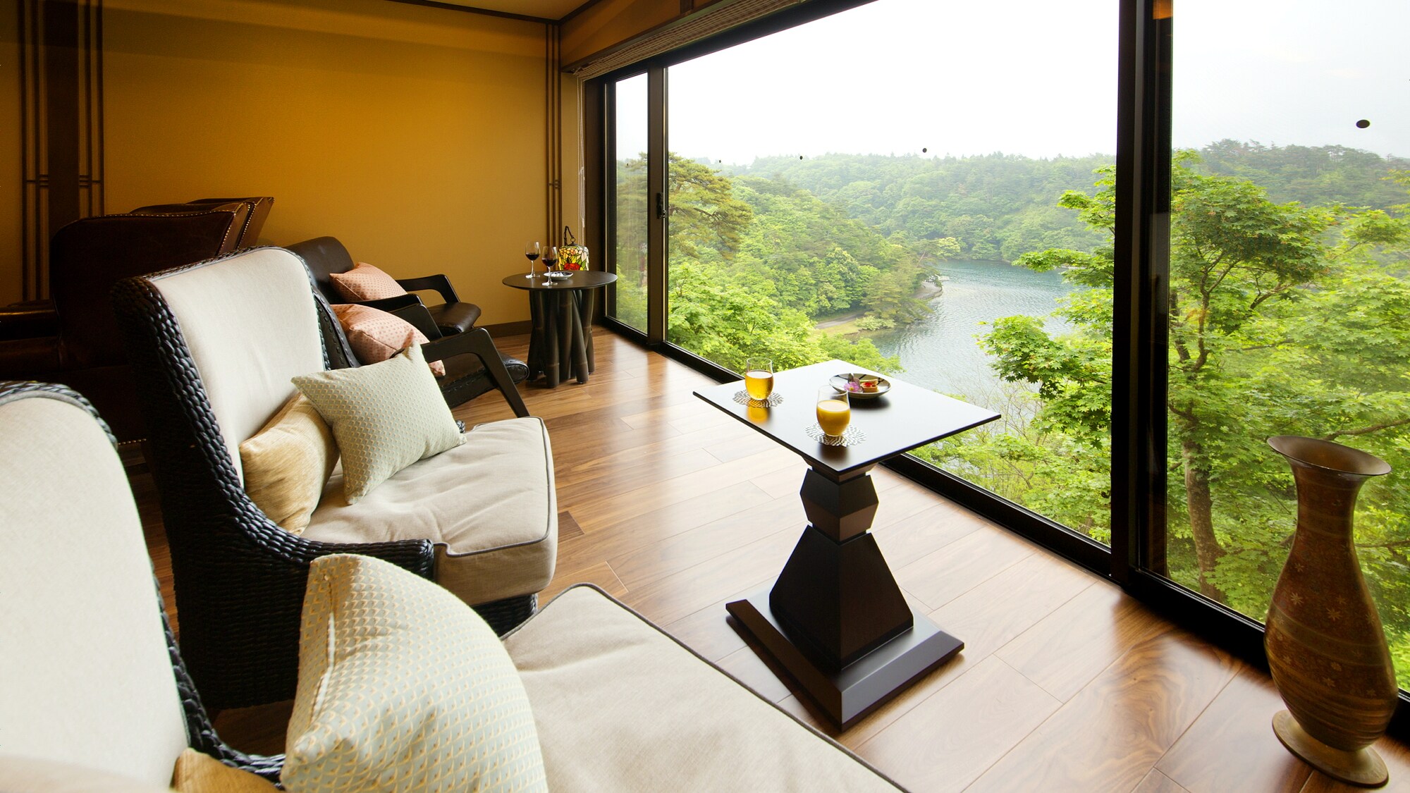 ■Premium Lounge■A premium lounge exclusively for suites where you can spend a relaxing time at a higher level