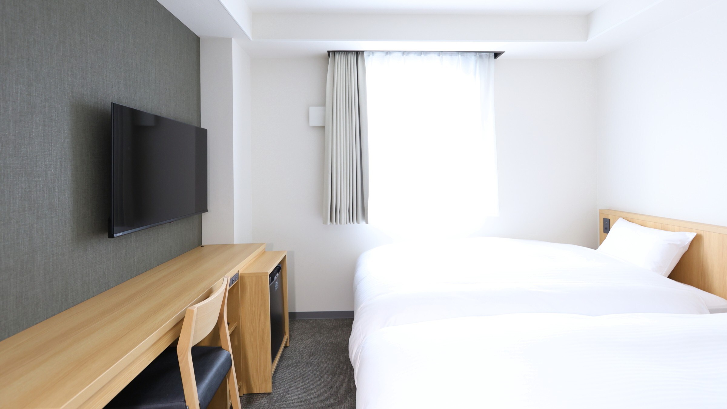 Non-smoking > Twin Room [17 sq m / Bed width 120 cm]