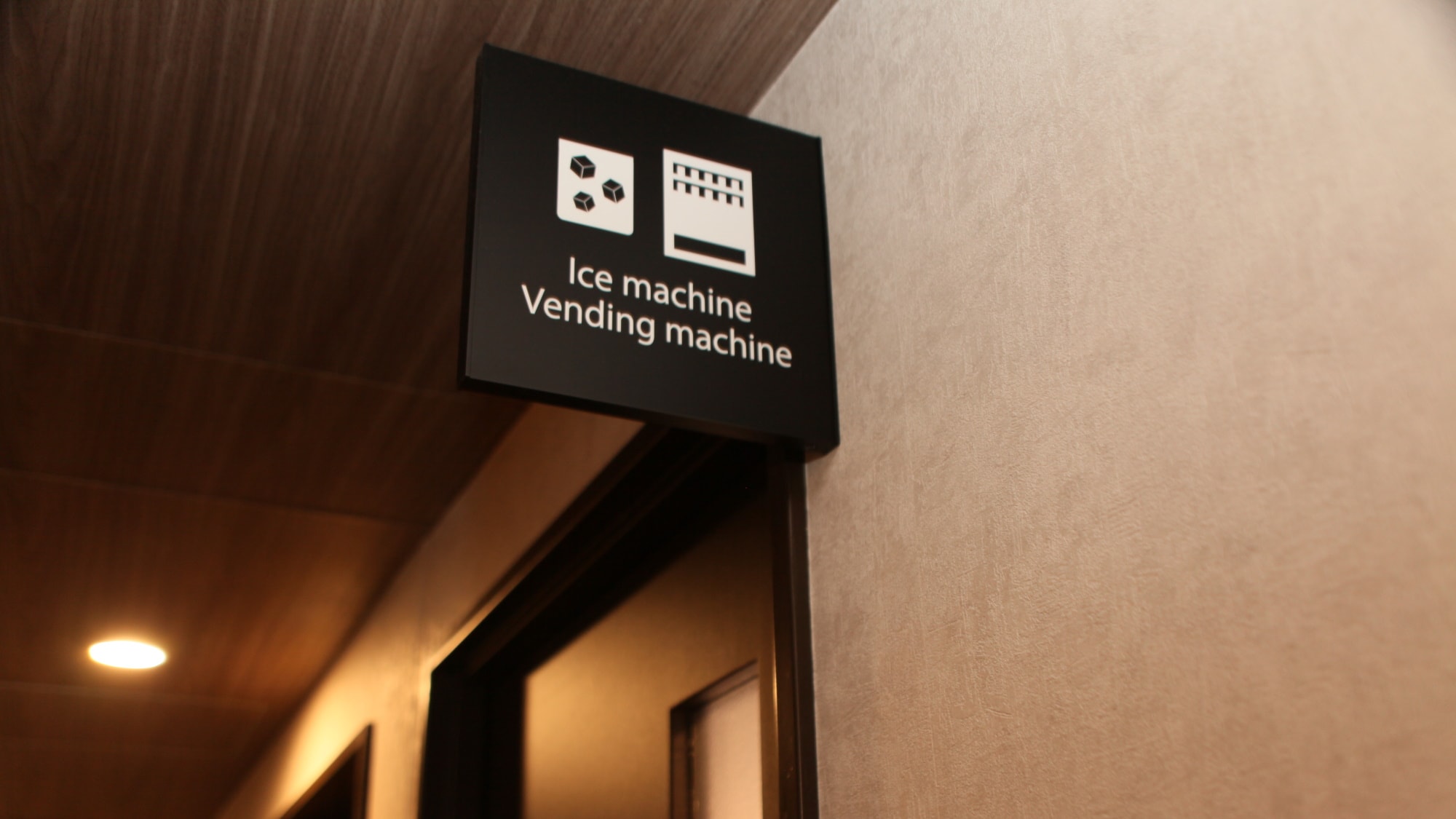 Vendor room