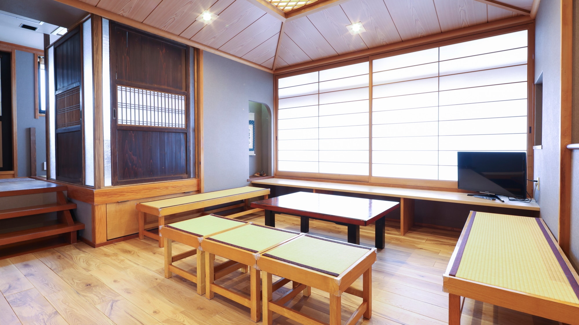 [Top floor] Guest room with open-air bath: 12 tatami mats + 10 tatami mats