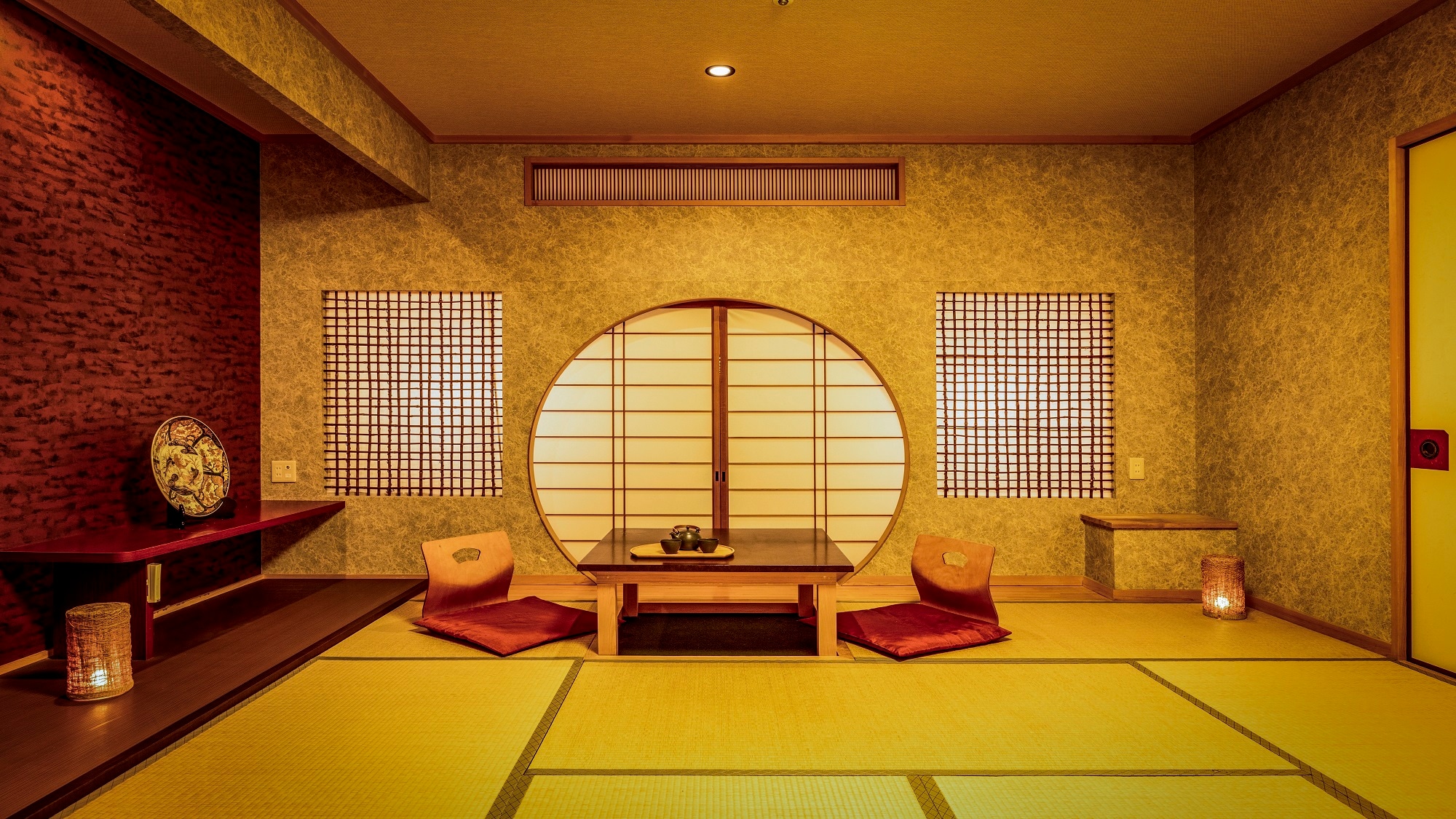 Standard Japanese-style room (high windows only) *Example of a guest room